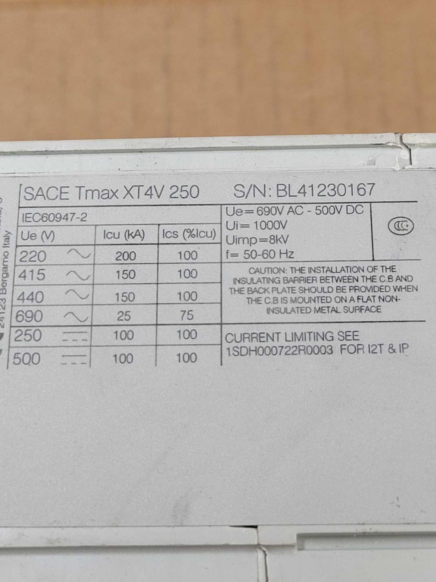 LOT OF 2 ABB BREAKERS   /    (1) ABB XT4V250 ; Sace Tmax 250 Amp Circuit Breaker with Cicuit Breaker - Image 6 of 15