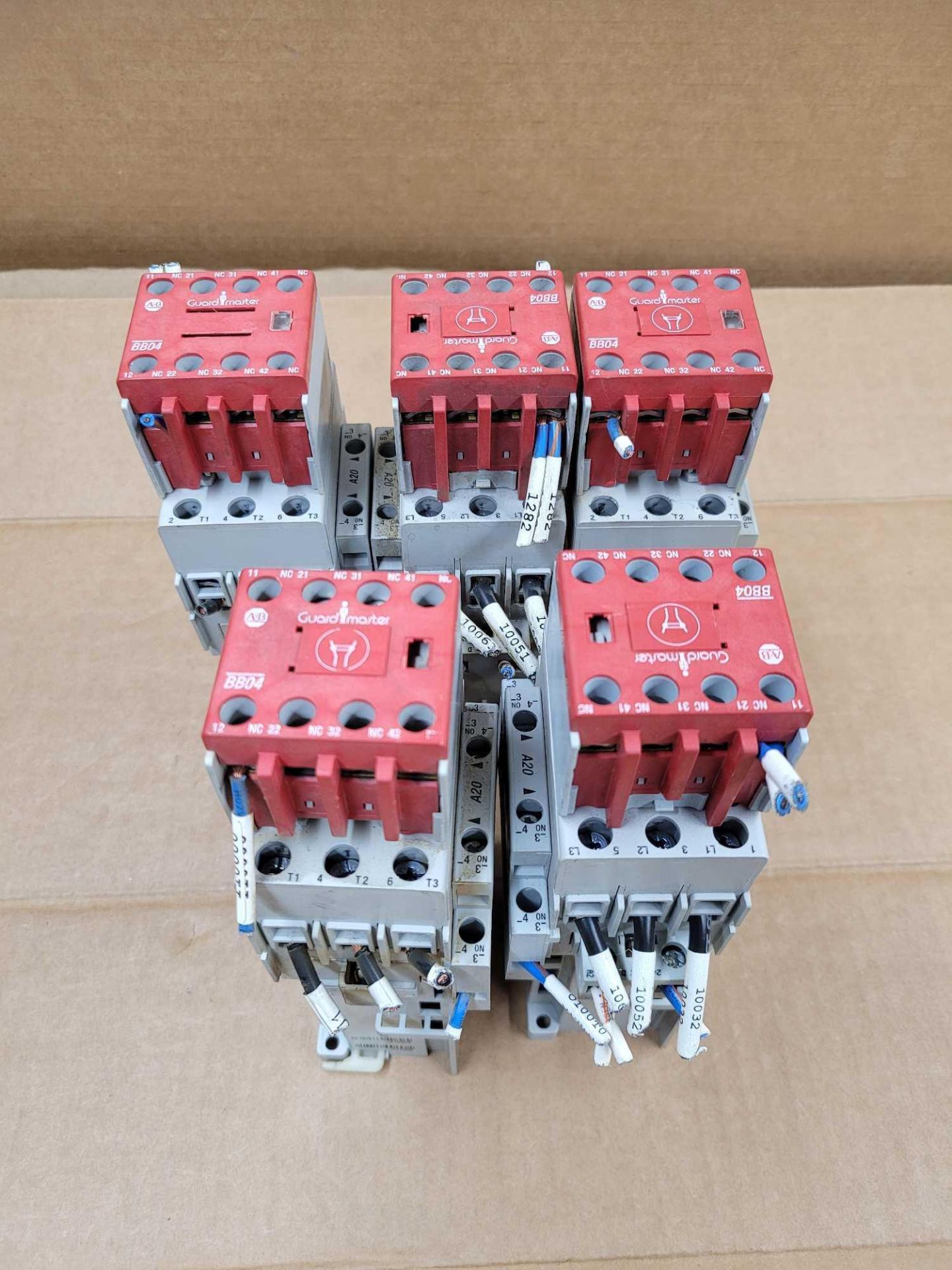 LOT OF 5 ALLEN BRADLEY 100S-C37DJ14BC / Series C Guardmaster Safety Contactor  /  Lot Weight: 10.6 l