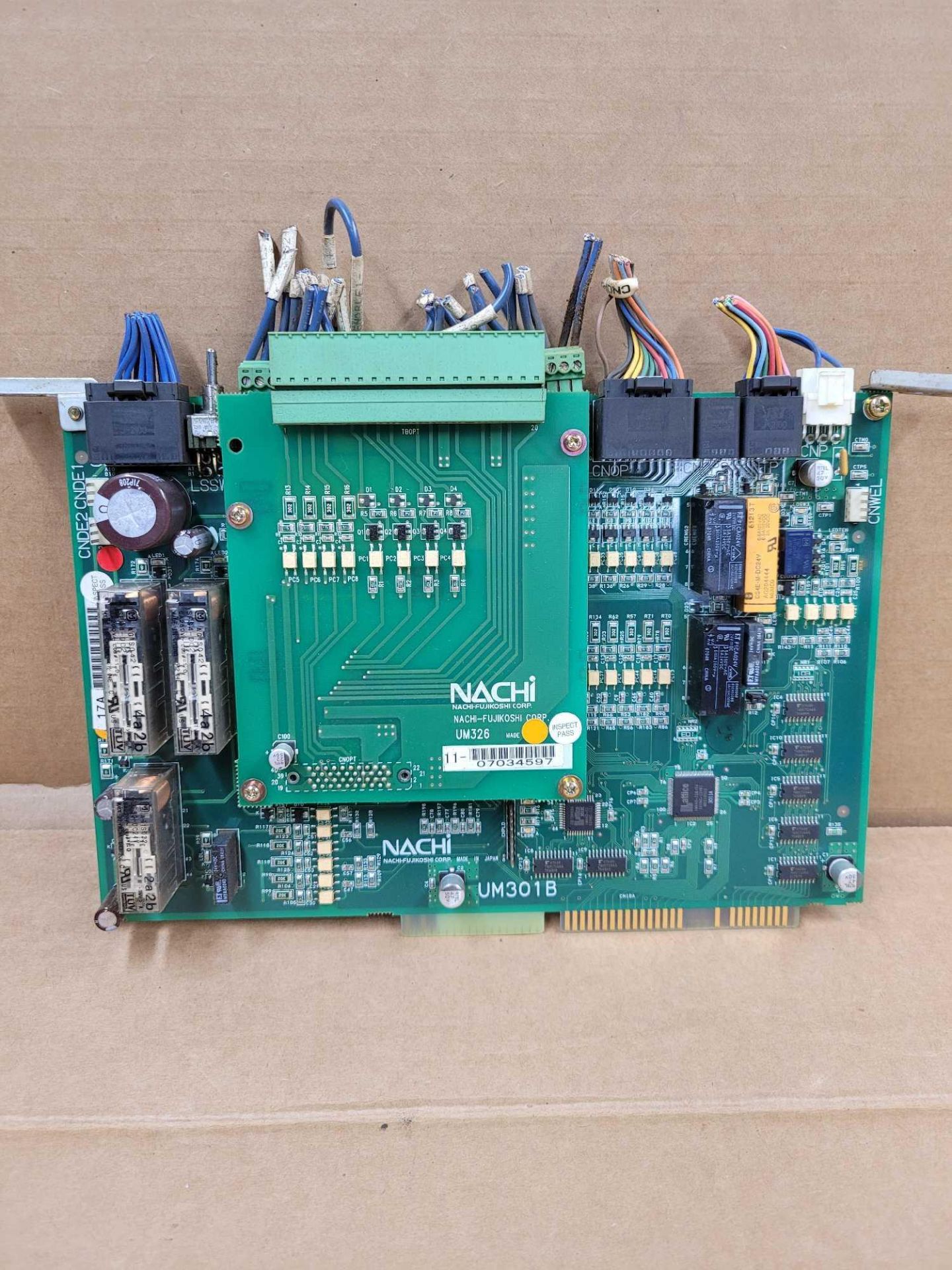 NACHI UM301B with UM326 / PCB Board Card  /  Lot Weight: 1.2 lbs