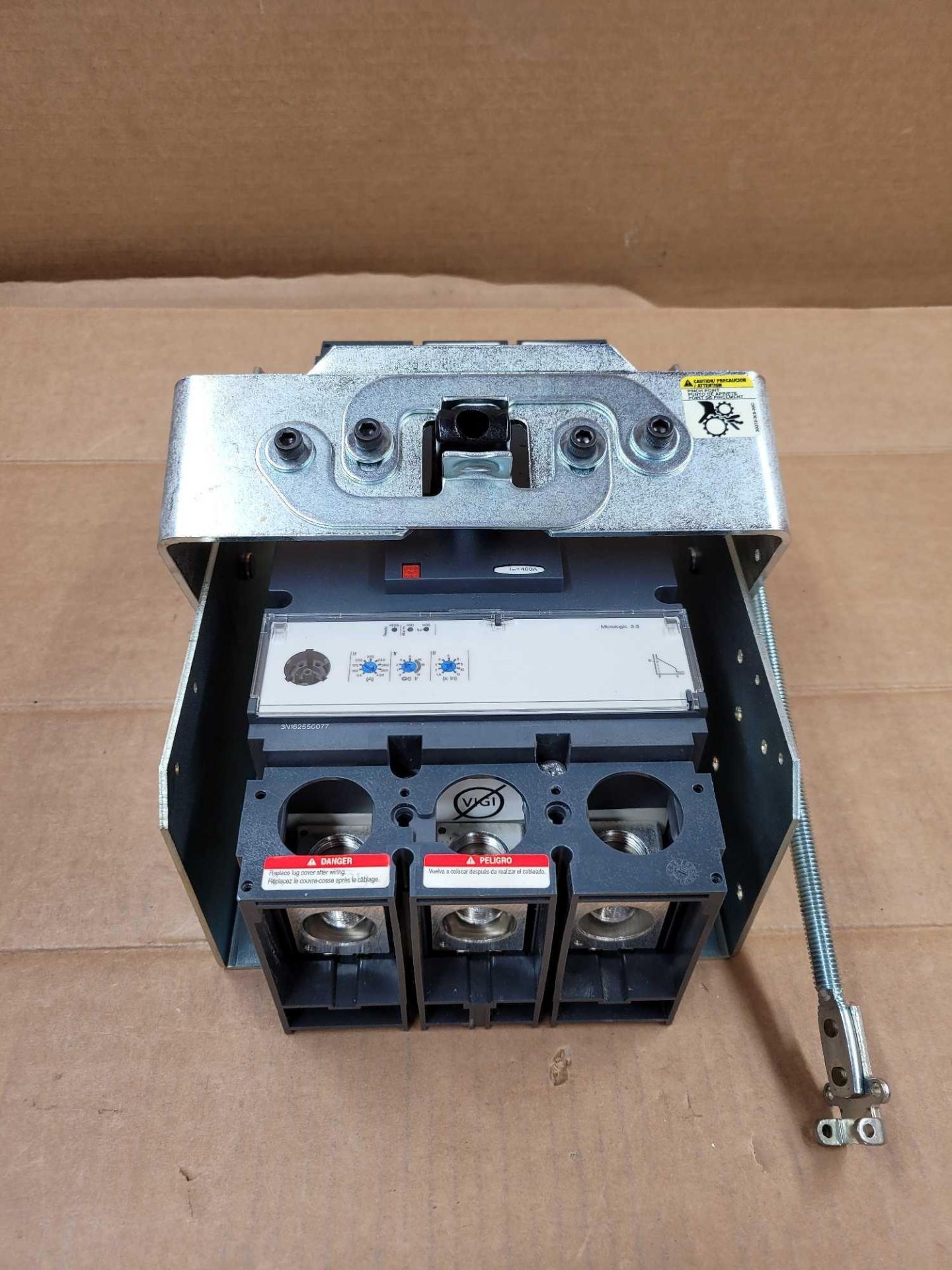 SQUARE D LJL36400U31XLY with SQUARE D 9422RS1 / 400 Amp Molded Case Circuit Breaker with Series B Op