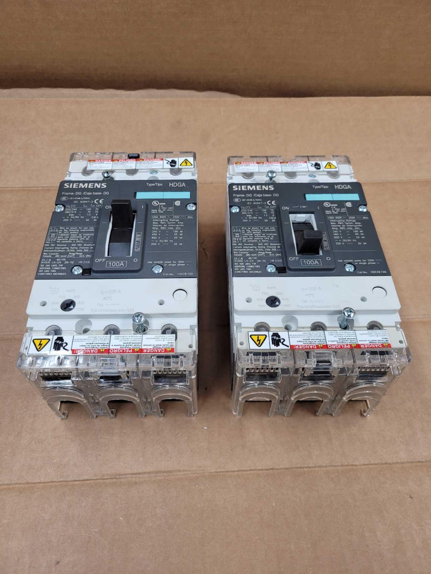 LOT OF 2 SIEMENS HDX3B100 / 100 Amp Circuit Breaker  /  Lot Weight: 9.6 lbs