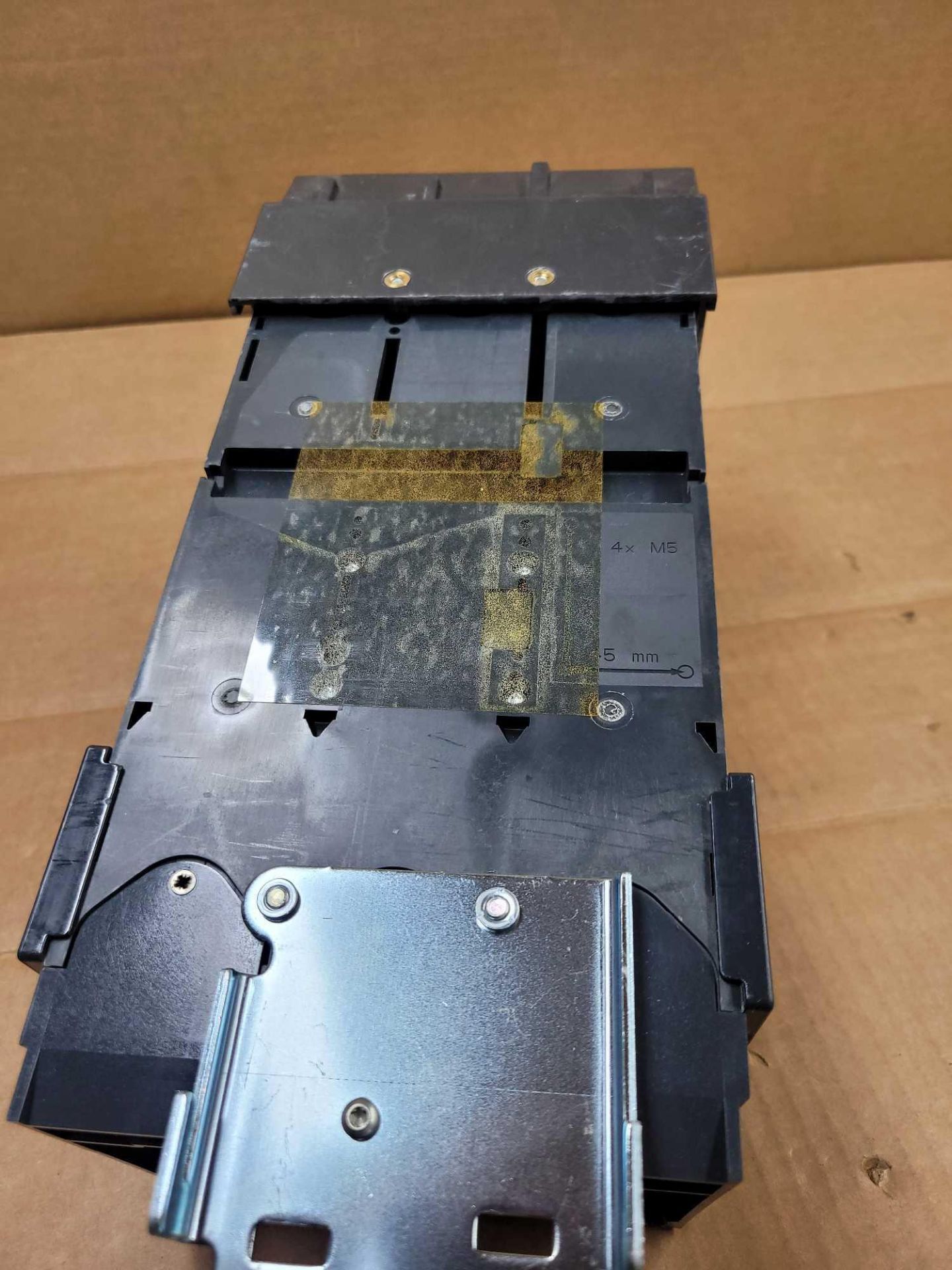SQUARE D LJA36400U31X / 400 Amp Molded Case Circuit Breaker  /  Lot Weight: 16.6 lbs - Image 5 of 6