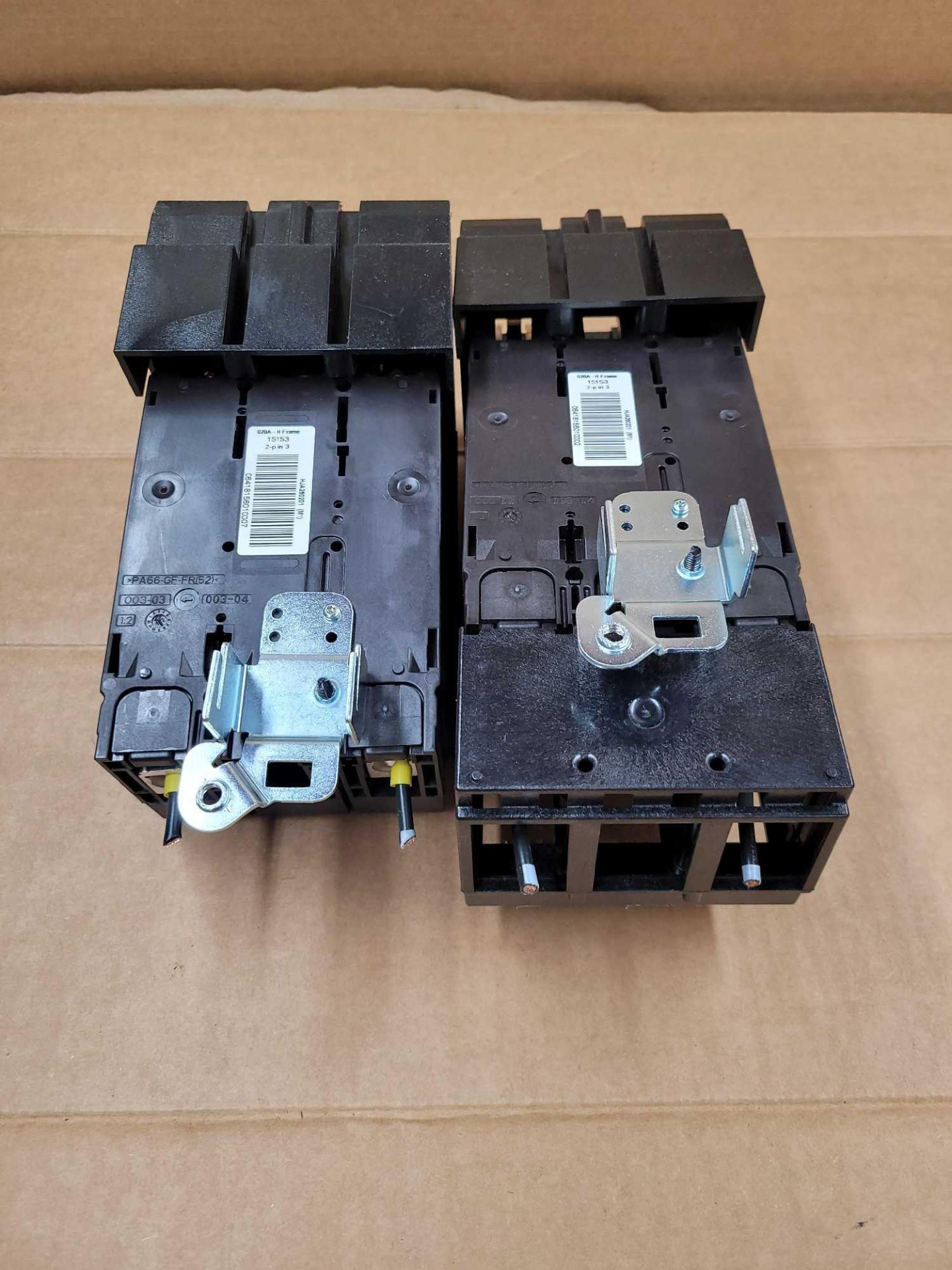 LOT OF 2 SQUARE D HJA260201 / 20 Amp Molded Case Circuit Breaker  /  Lot Weight: 8.8 lbs - Image 5 of 5