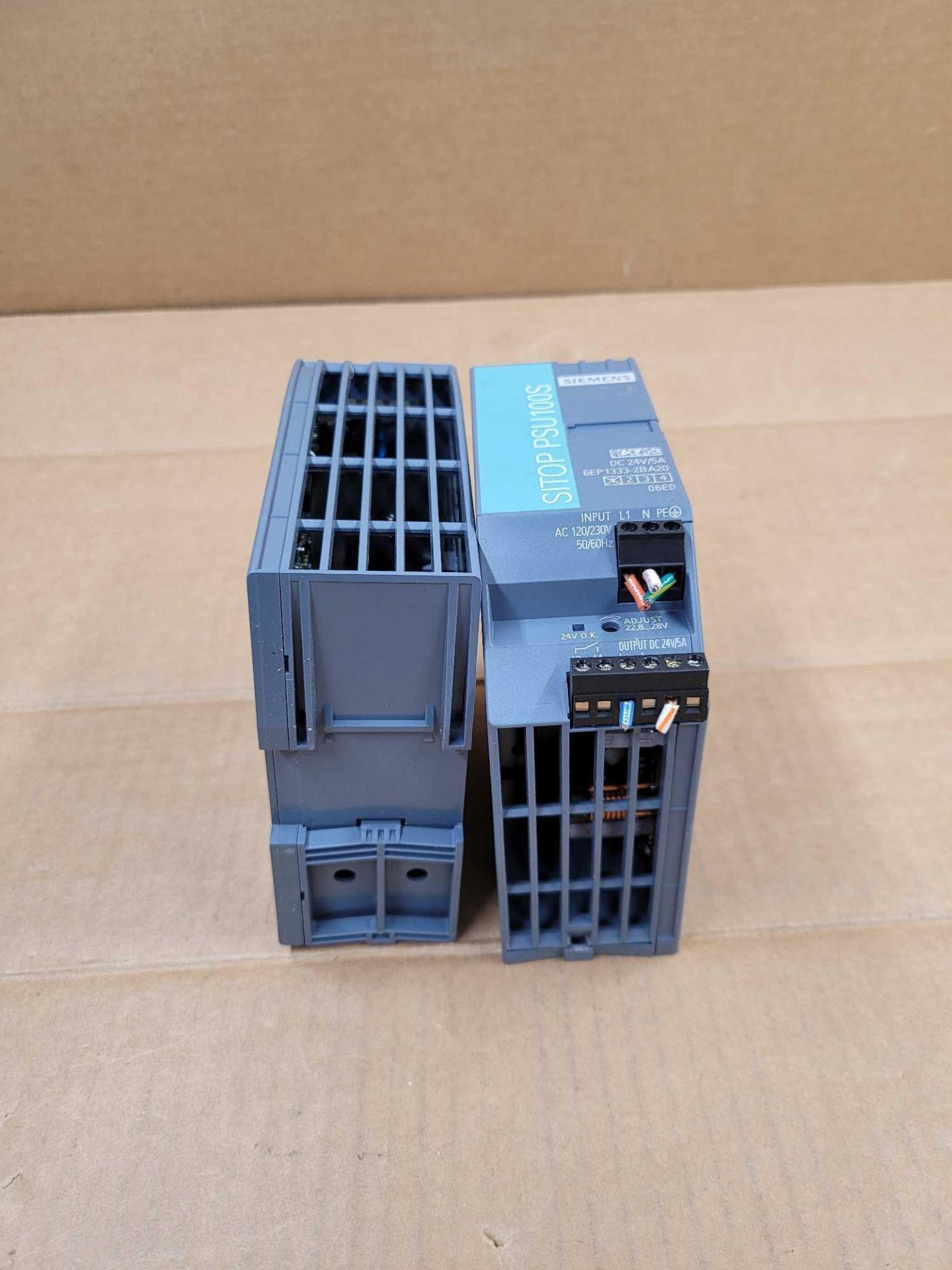 LOT OF 2 SIEMENS 6EP1333-2BA20 / Sitop PSU100S Power Supply  /  Lot Weight: 1.8 lbs - Image 5 of 5