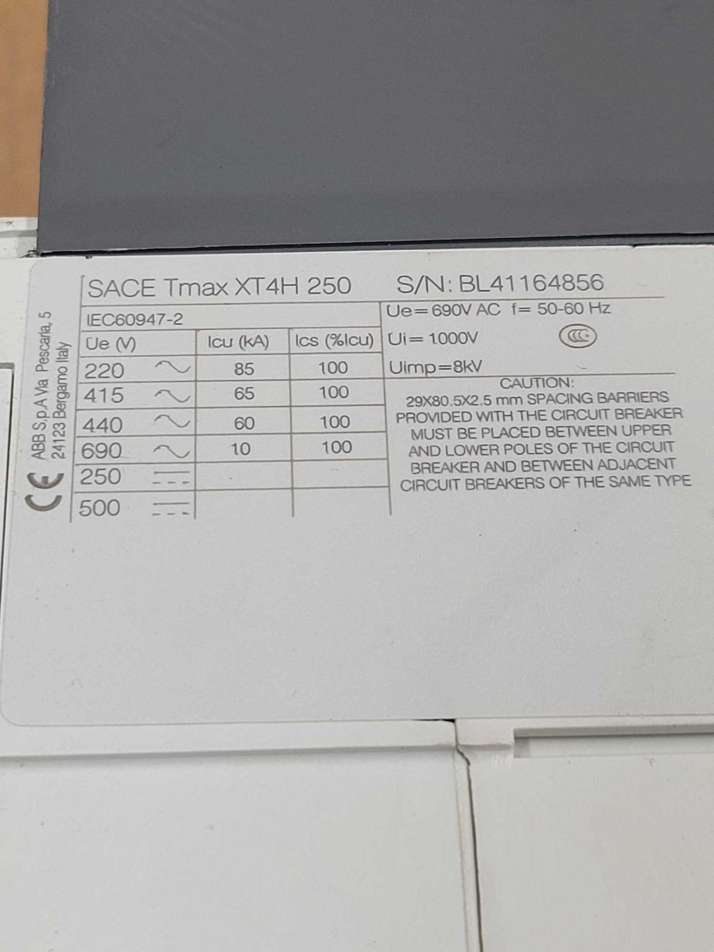 ABB XT4H250 / Sace Tmax 250 Amp 3 Pole Instantaneous Trip Circuit Breaker with Circuit Breaker Acces - Image 6 of 7
