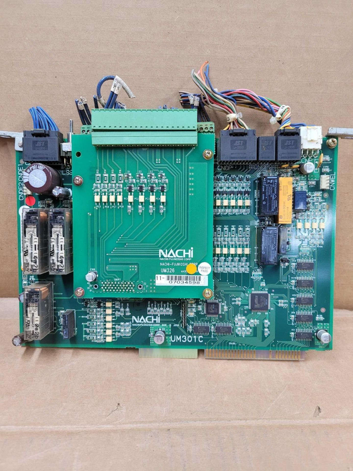 NACHI UM301C with UM326 / PCB Board Card / Lot Weight: 1.2 lbs