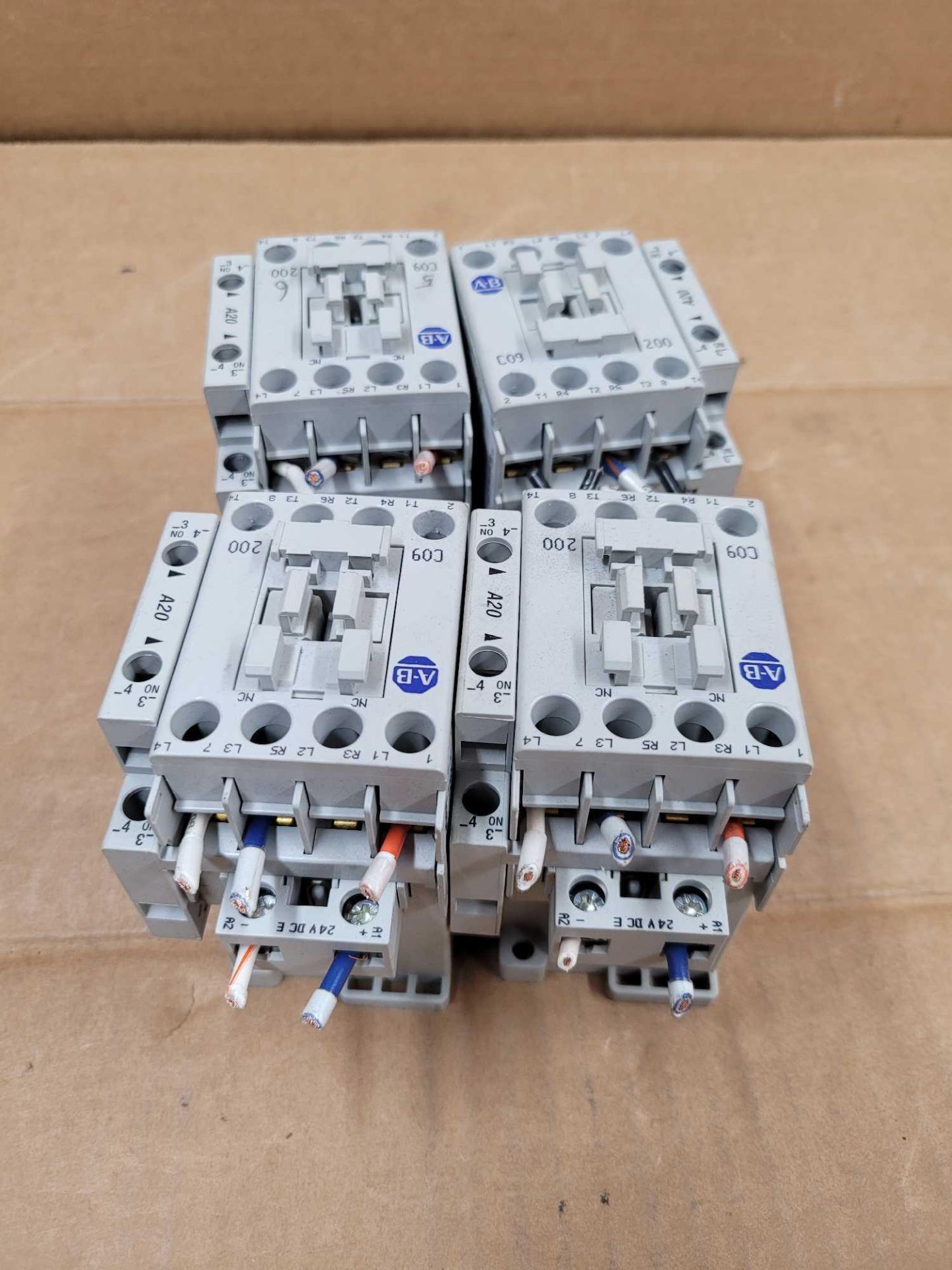 LOT OF 4 ALLEN BRADLEY 100-C09E*200 / Series A Contactor  /  Lot Weight: 3.8 lbs