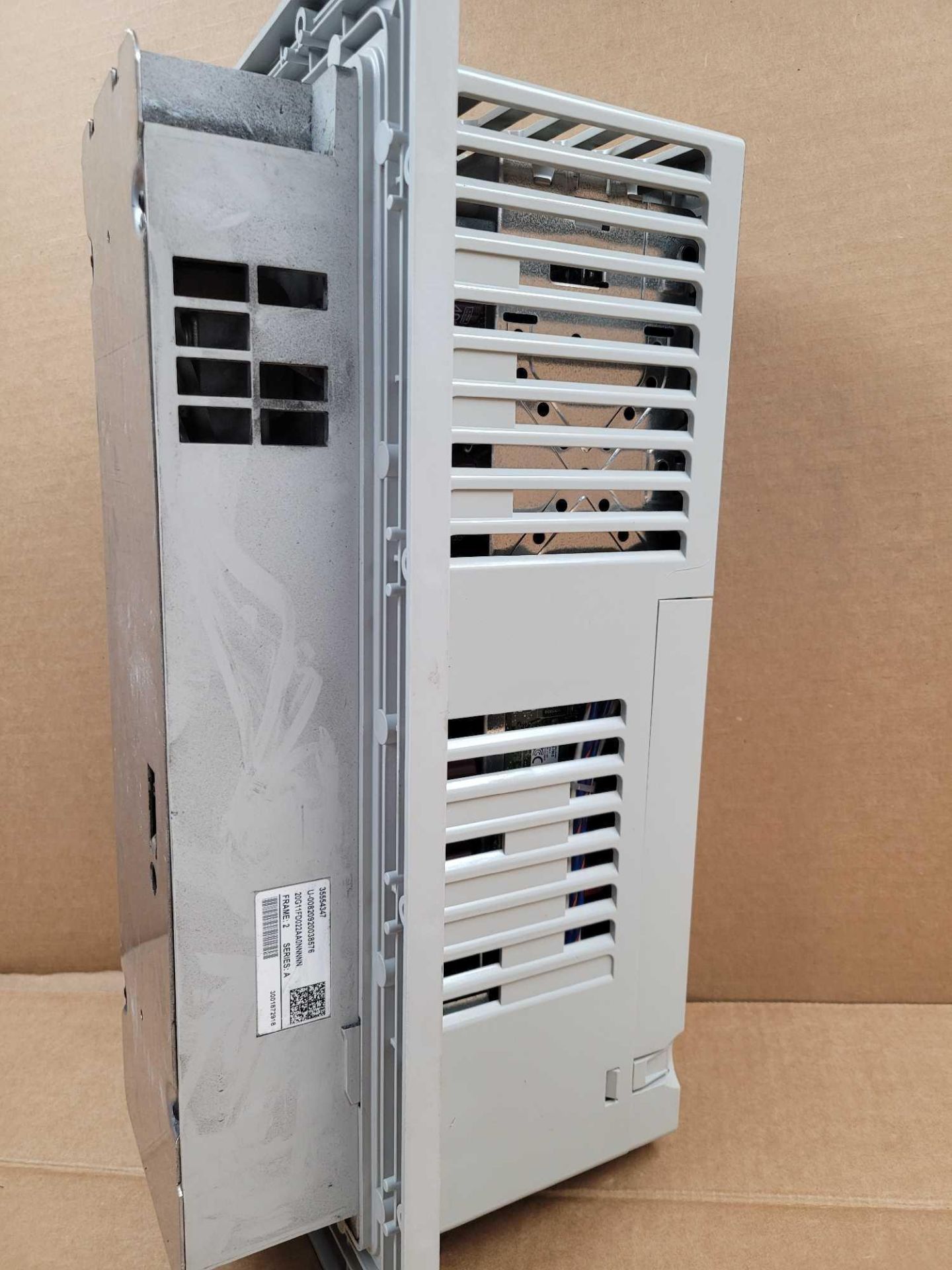 ALLEN BRADLEY 20G11FD022AA0NNNNN / Series A Powerflex 755 AC Drive  /  Lot Weight: 16.4 lbs - Image 4 of 6