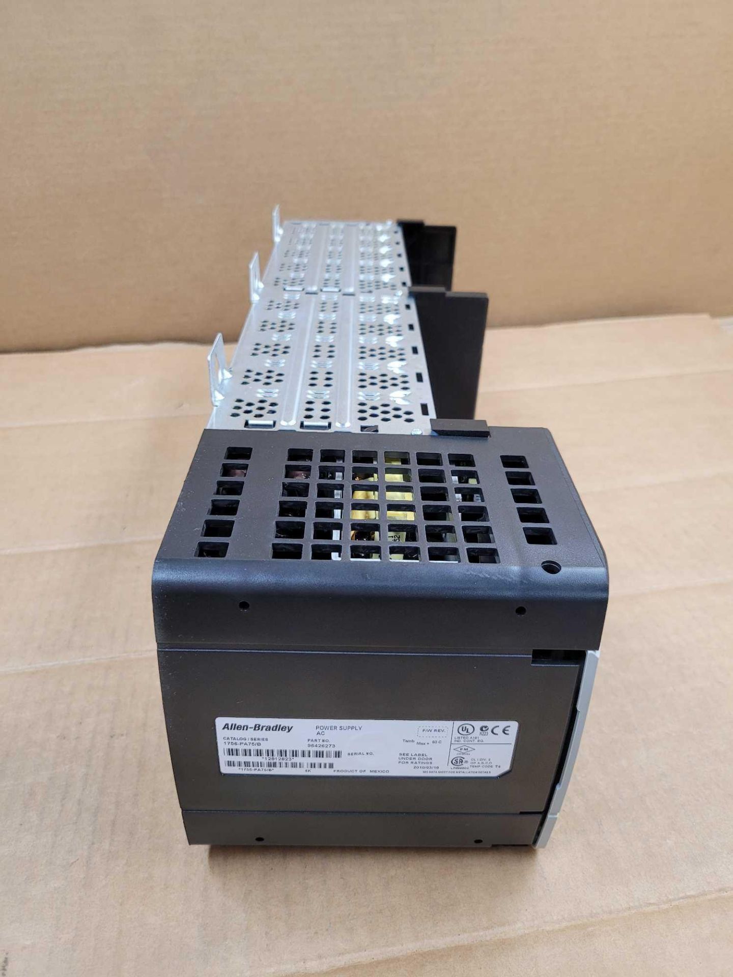 ALLEN BRADLEY 1756-PA75 with 1756-A10 / Series B ControlLogix Power Supply with Series B 10 Slot PLC - Image 5 of 8