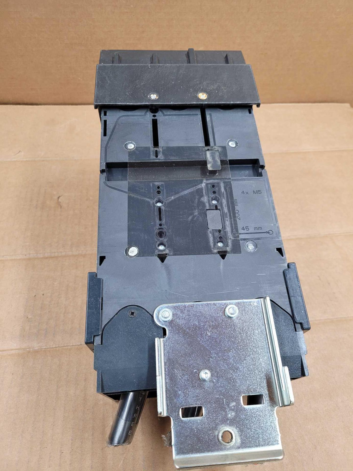 SQUARE D LJA36400U31X / 400 Amp Molded Case Circuit Breaker  /  Lot Weight: 16.4 lbs - Image 5 of 7