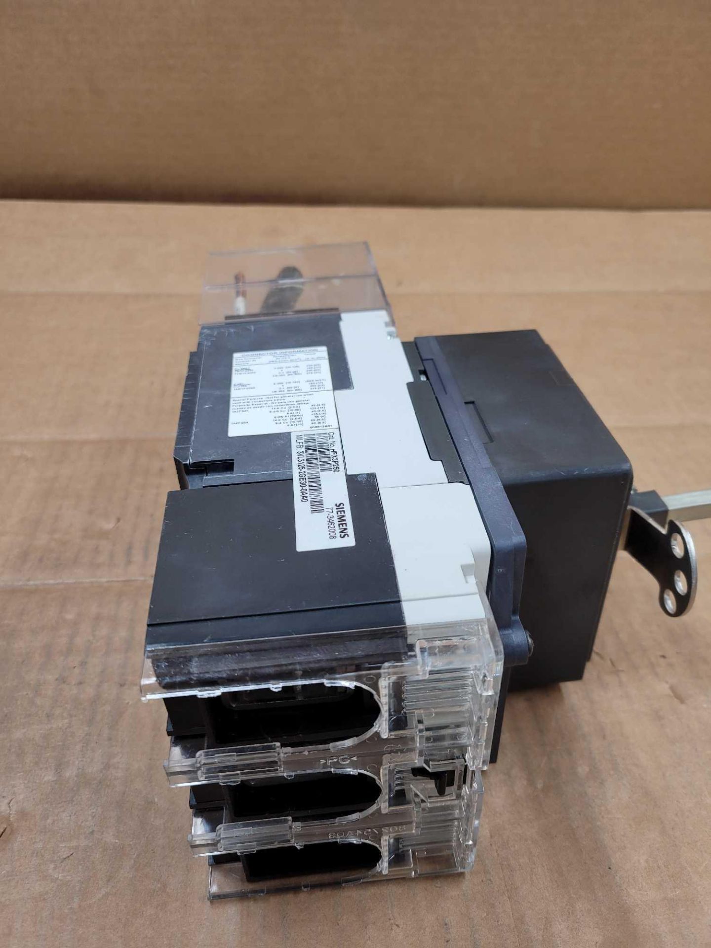 LOT OF 2 SIEMENS / (1) SIEMENS HFX3P250 with 3VL9300-3HF01 and 8UC9400 ; 250 Amp Circuit Breaker wit - Image 7 of 22