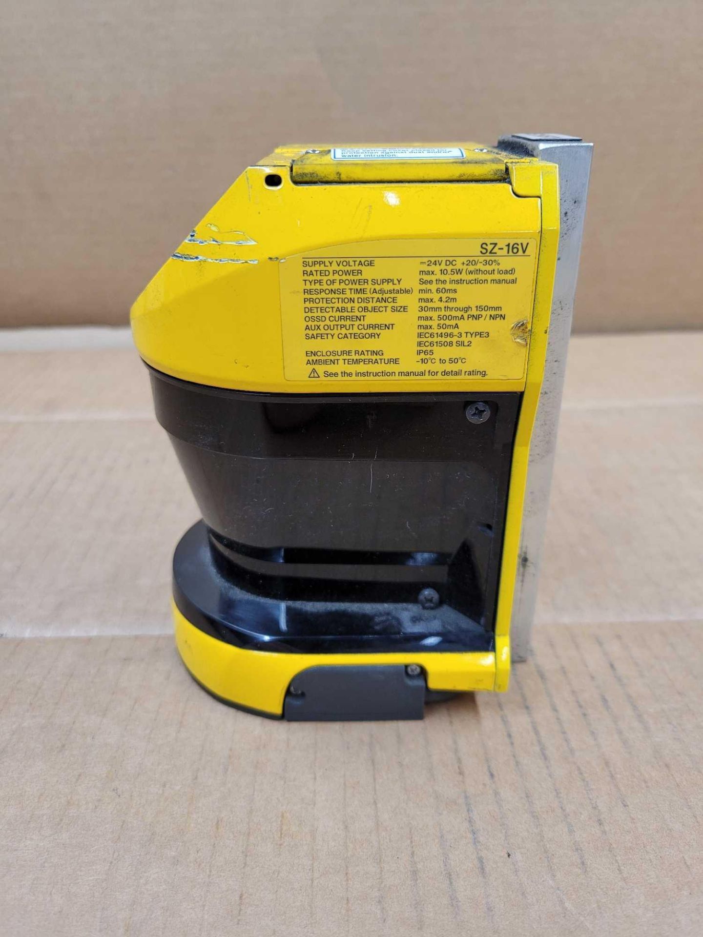 Keyence SZ-16V / Safety Laser Scanner  /  Lot Weight: 4.0 lbs - Image 5 of 8