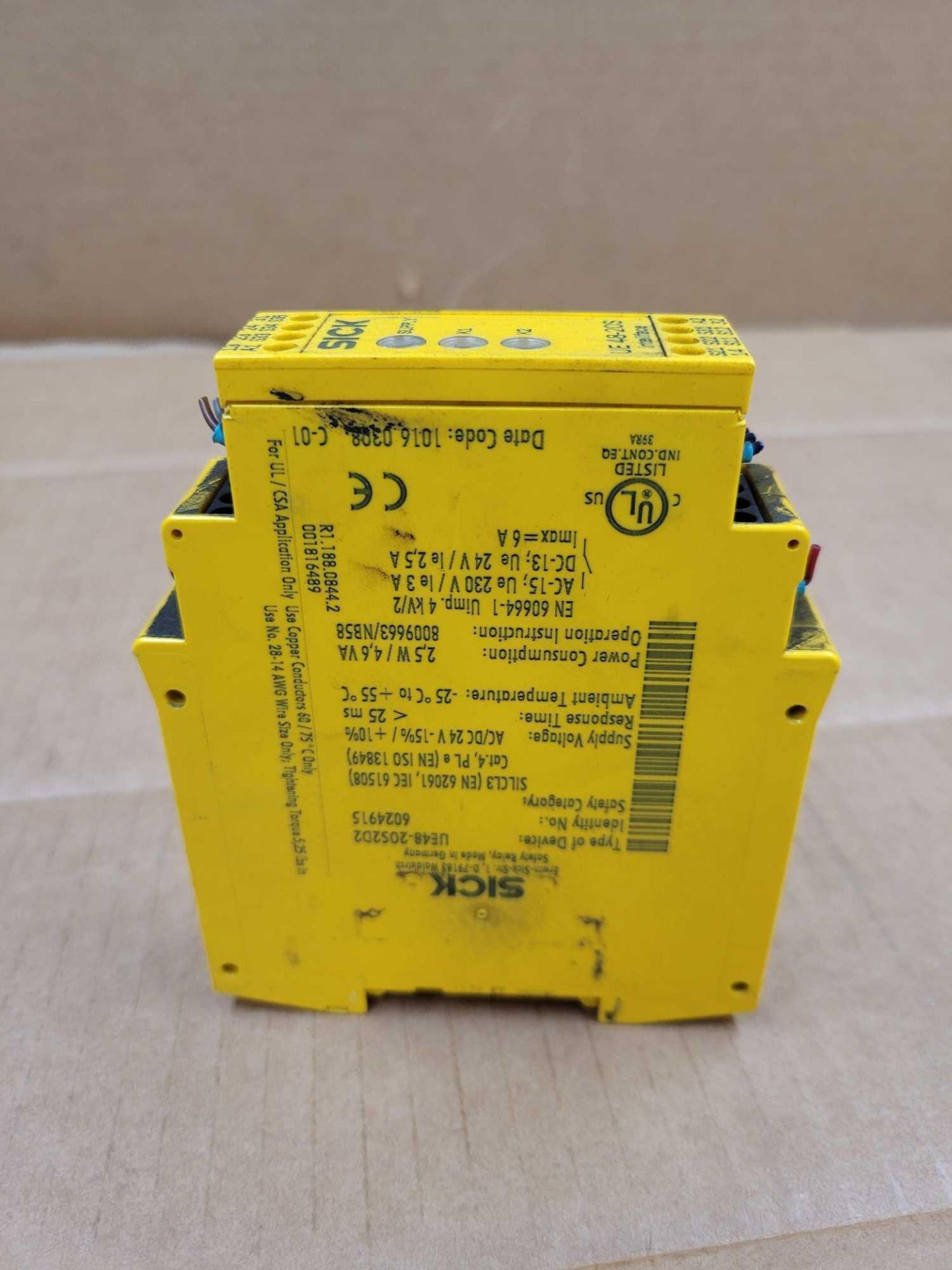 LOT OF 5 SICK UE48-20S2D2 / Safety Relay  /  Lot Weight: 2.4 lbs - Image 5 of 8