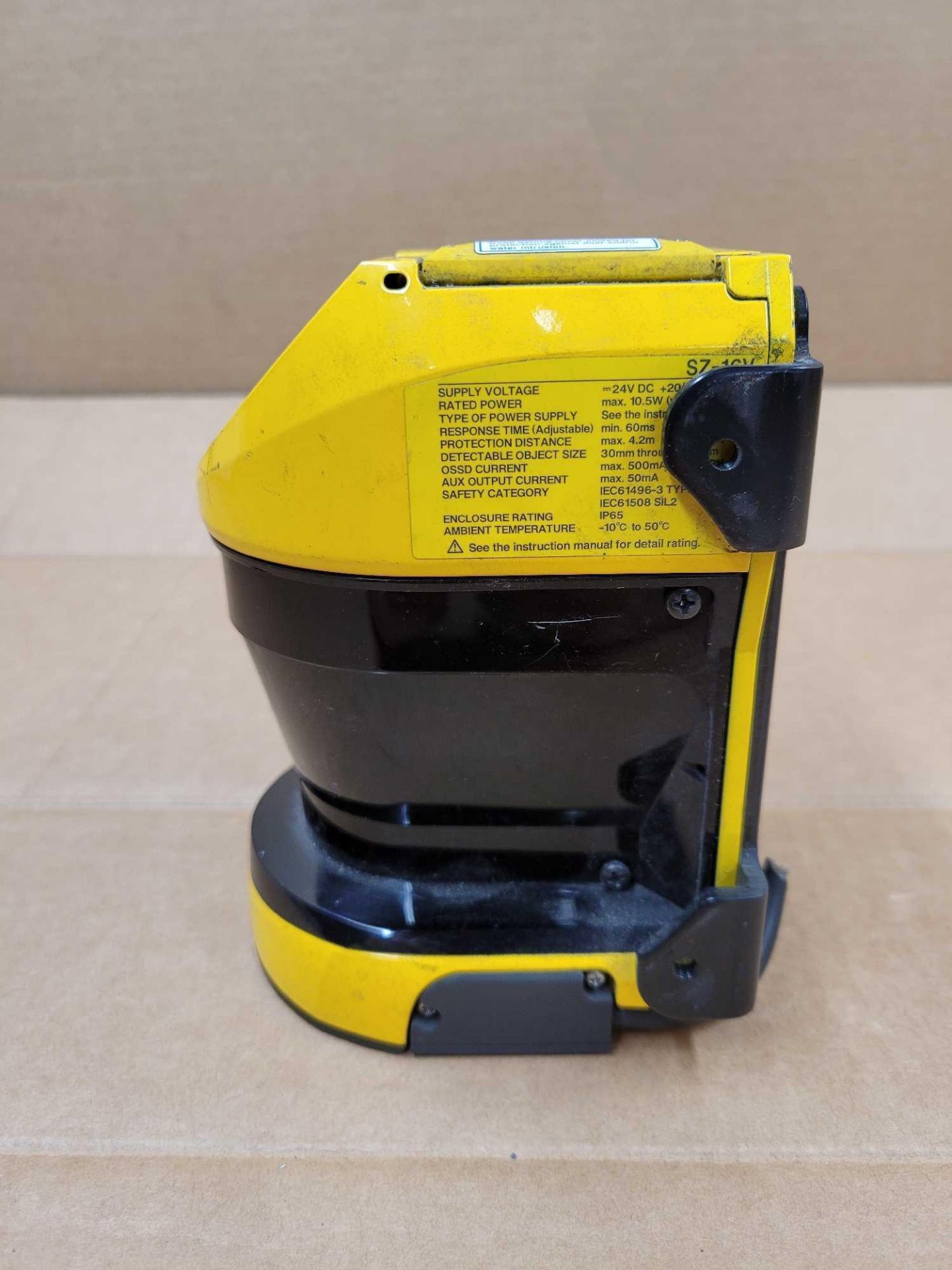 KEYENCE SZ-16V / Safety Laser Scanner  /  Lot Weight: 4.0 lbs - Image 5 of 7