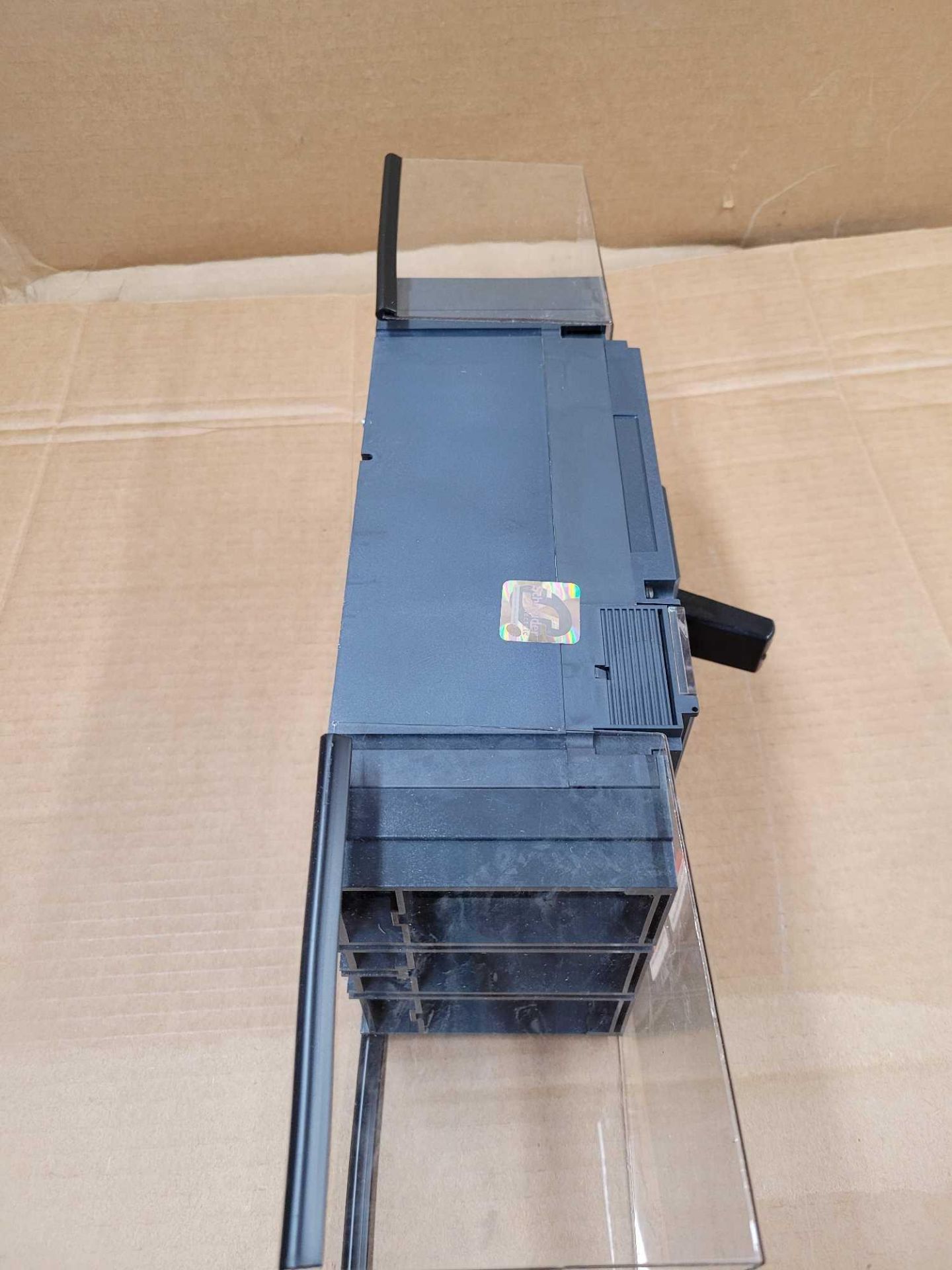 SQUARE D LJL36400U31XLY / 400 Amp Molded Case Circuit Breaker  /  Lot Weight: 13.0 lbs - Image 4 of 7