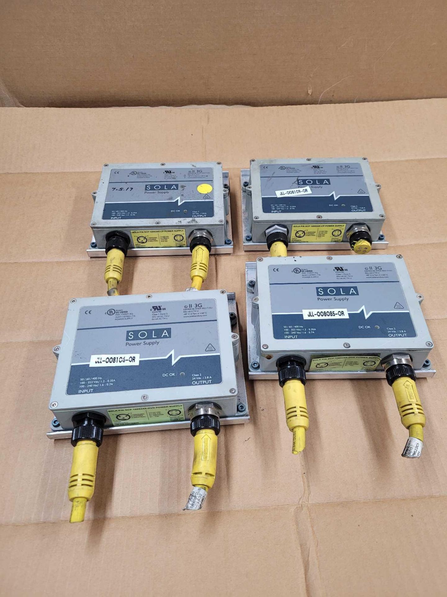 LOT OF 4 ASSORTED SOLA  /  (2) SCP 100S24X-DVN | Power Supply  /  (2) SCP 100S24X-CP | Power Supply