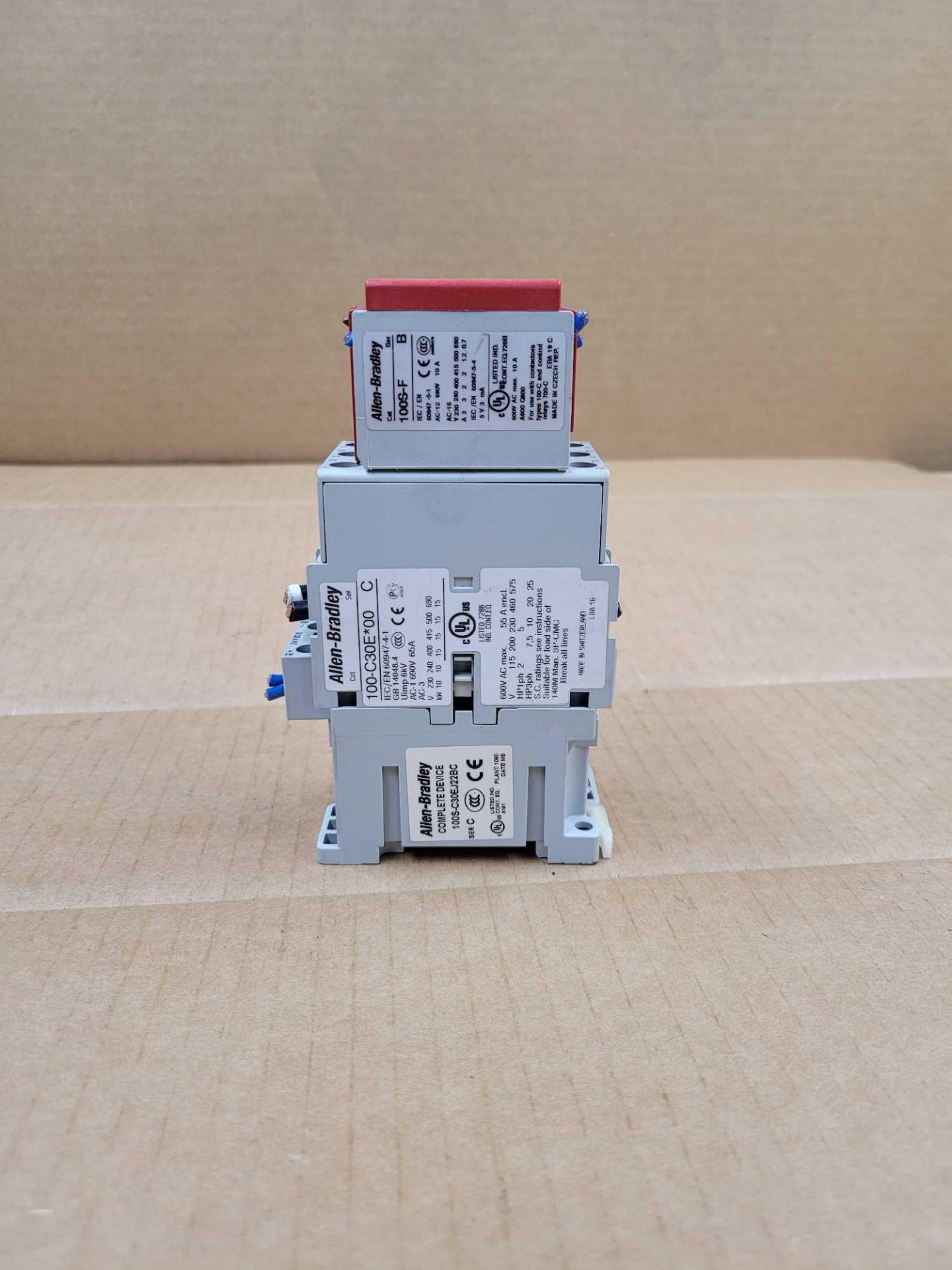 LOT OF 5 ALLEN BRADLEY 100S-C30EJ22BC / Guardmaster Safety Contactor  /  Lot Weight: 6.0 lbs - Image 6 of 9
