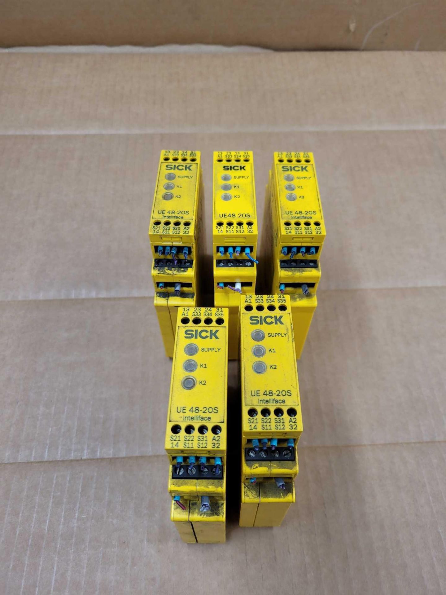 LOT OF 5 SICK UE48-20S2D2 / Safety Relay  /  Lot Weight: 2.4 lbs