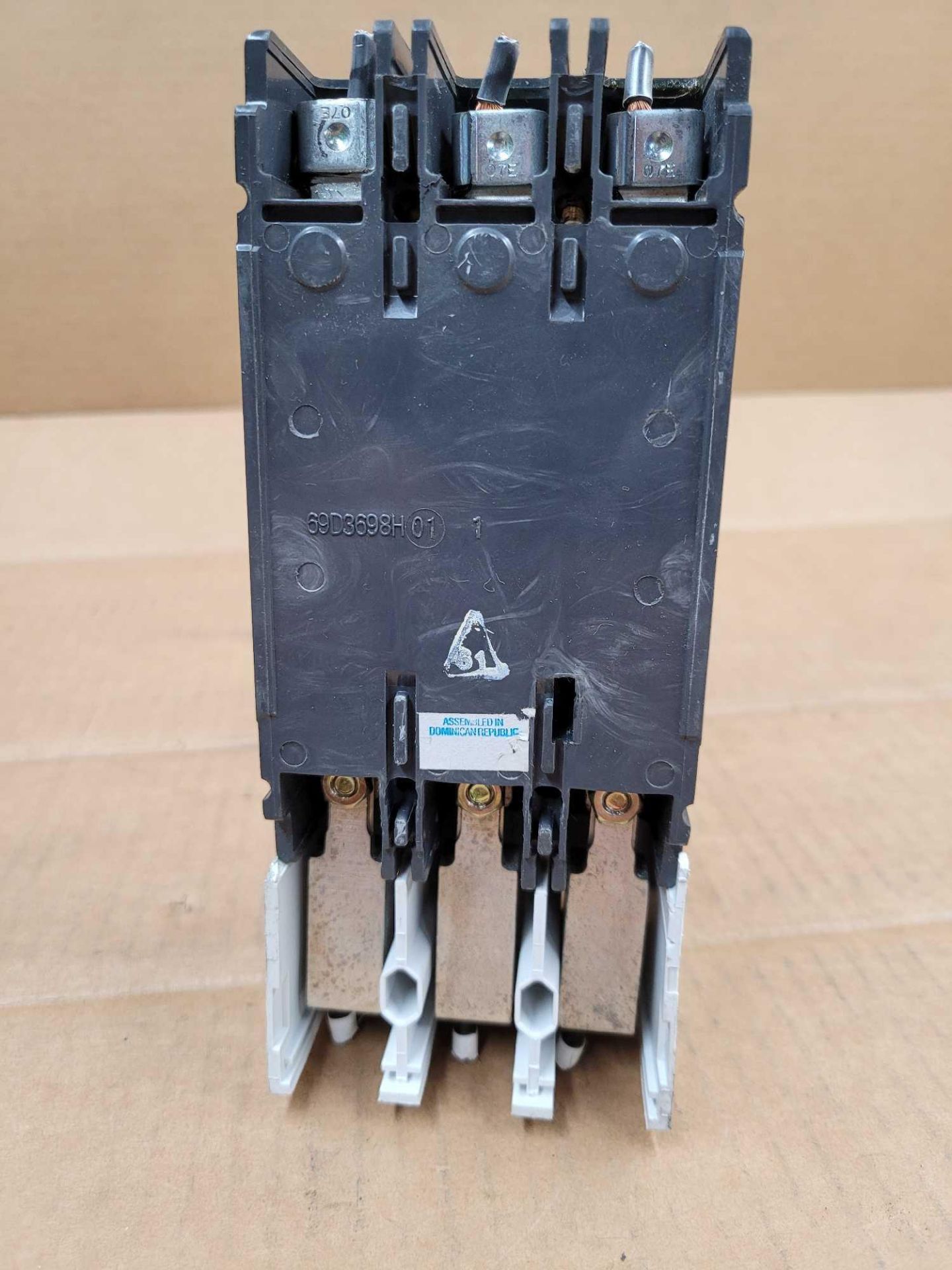 LOT OF 3 ALLEN BRADLEY 140U-H6C3-C30B / 30 Amp Circuit Breaker  /  Lot Weight: 7.8 lbs - Image 5 of 7