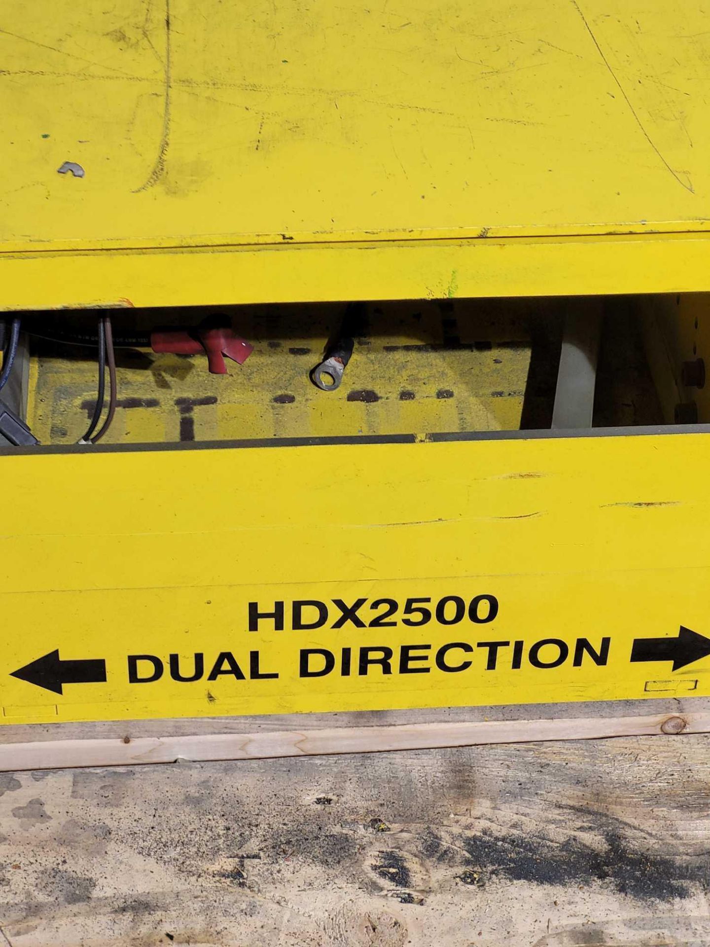 MOR-TECH DESIGN HDX2500 / Dual Direction Automated Guided Vehicle  /  Oversized pallet for this lot - Image 8 of 14