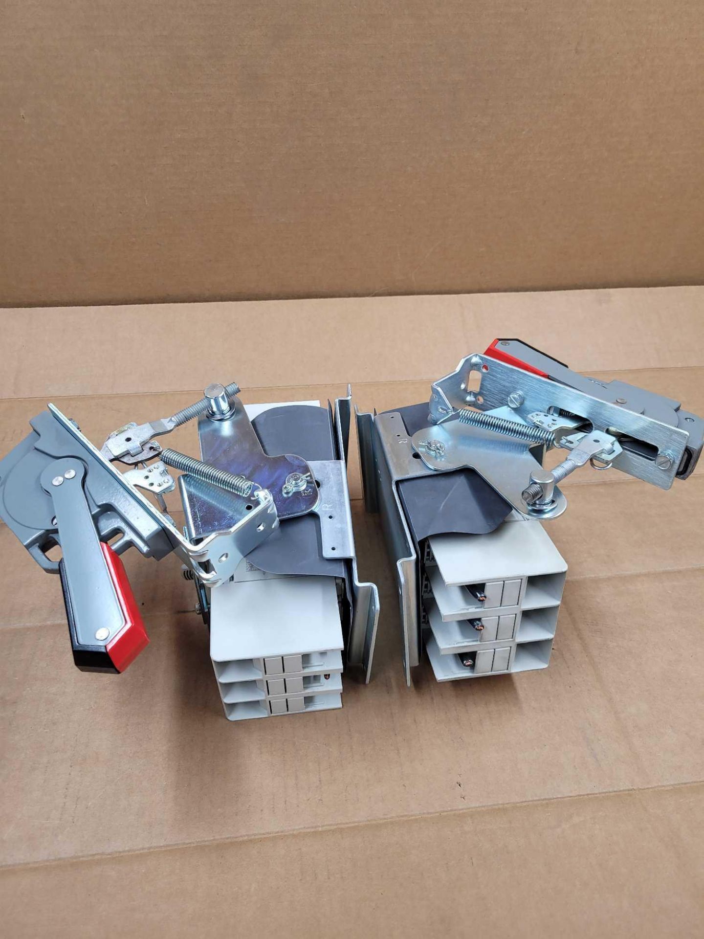 LOT OF 2 ALLEN BRADLEY 140G-H6C3-C25-FB / Series A  25 Amp Circuit Breaker with Operating Mechanism - Image 10 of 10