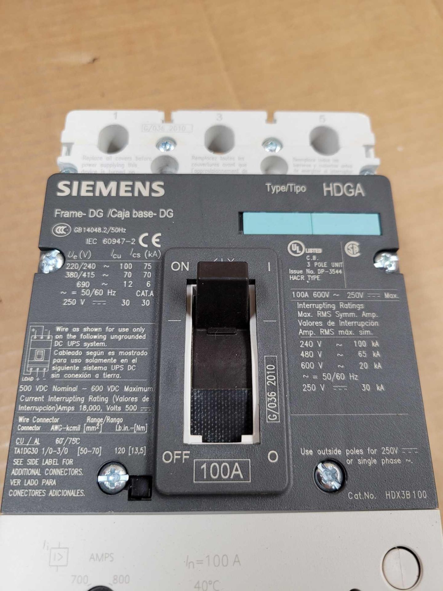 LOT OF 4 SIEMENS HDX3B100 / 100 Amp Circuit Breaker  /  Lot Weight: 18.6 lbs - Image 3 of 8
