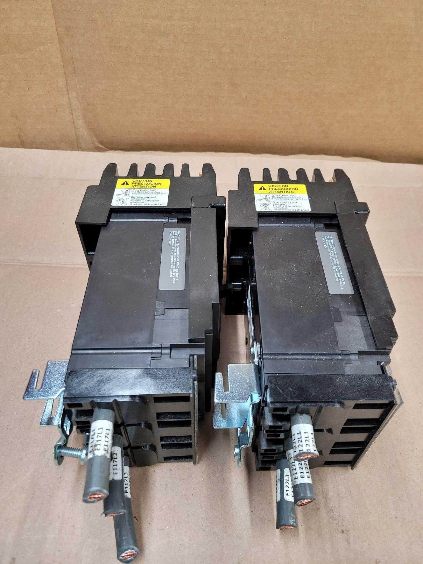 LOT OF 2 SQUARE D HJA36100 / 100 Amp Molded Case Circuit Breaker  /  Lot Weight: 9.6 lbs - Image 3 of 6