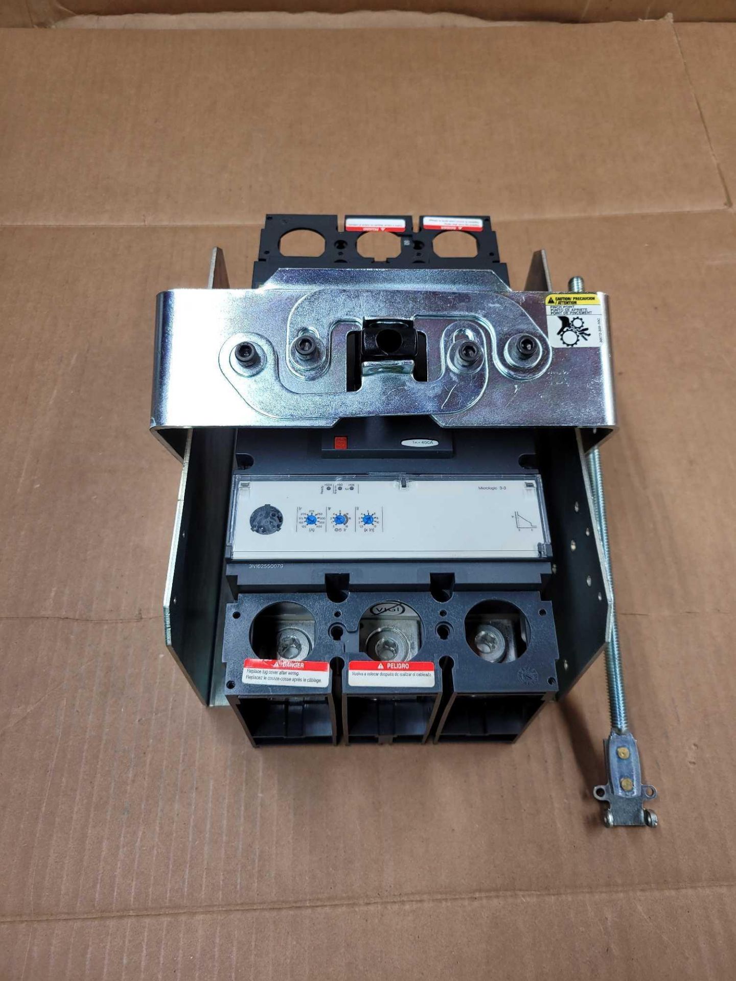 SQUARE D LJL36400U31XLY with SQUARE D 9422RS1 / 400 Amp Molded Case Circuit Breaker with Series B Op