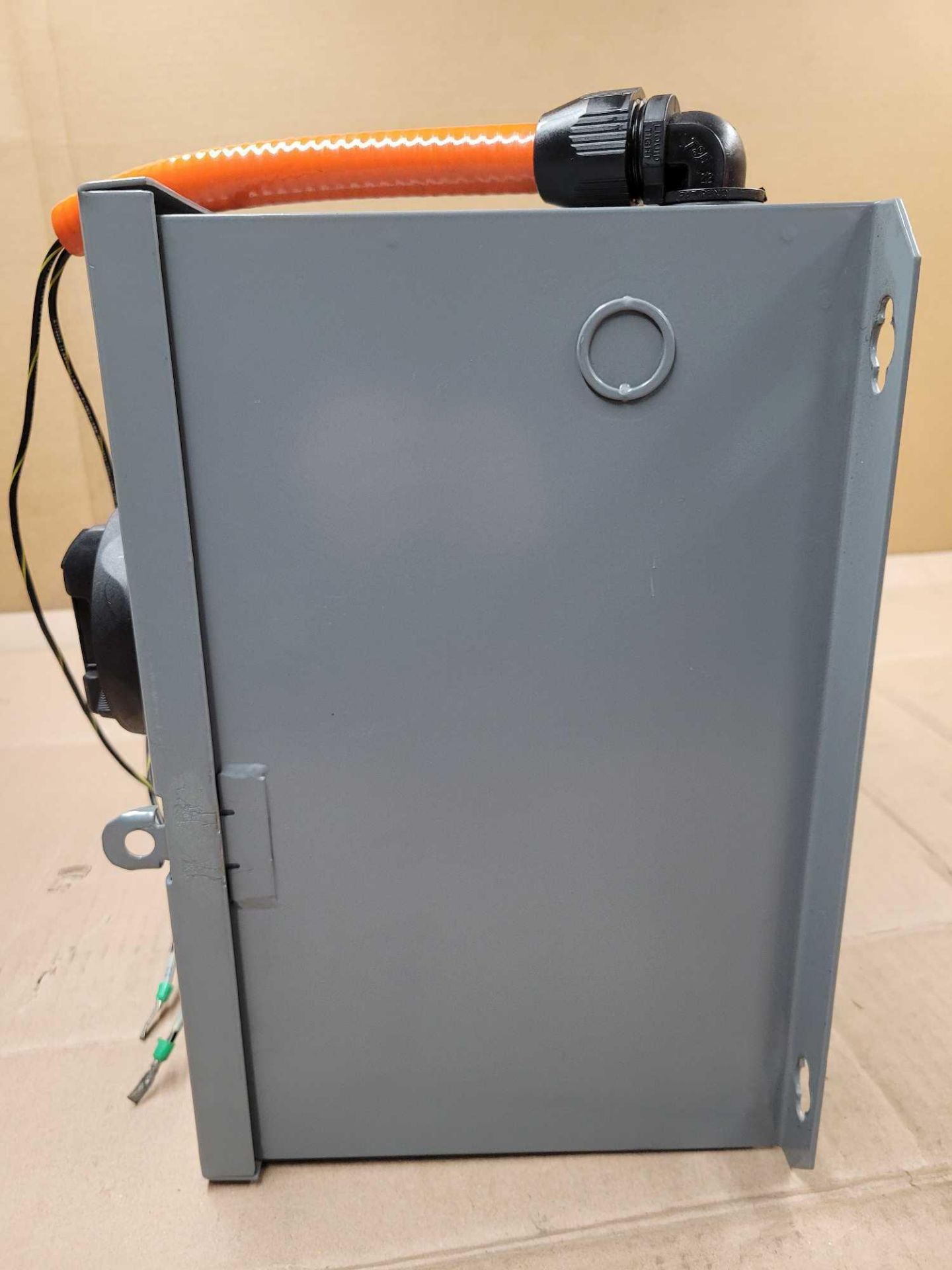 SQUARE D SK3000G3 / Series A Class 9070 Transformer Disconnect  /  Lot Weight: 65.2 lbs - Image 7 of 10