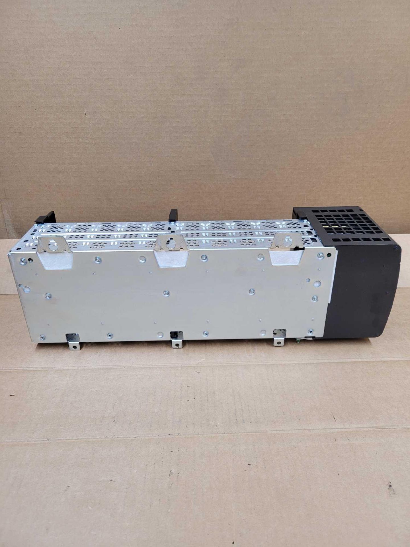 ALLEN BRADLEY 1756-PA75 with 1756-A10 / Series B Power Supply with Series B 10 Slot Chassis  /  Lot - Image 9 of 13
