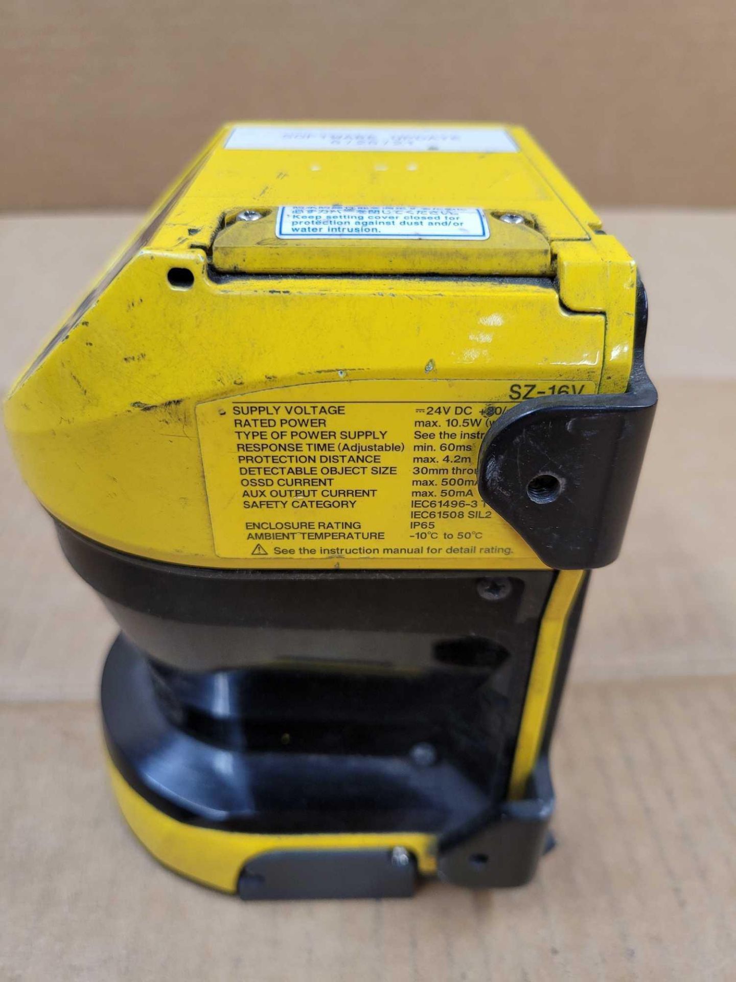 KEYENCE SZ-16V / Safety Laser Scanner  /  Lot Weight: 4.2 lbs - Image 7 of 9