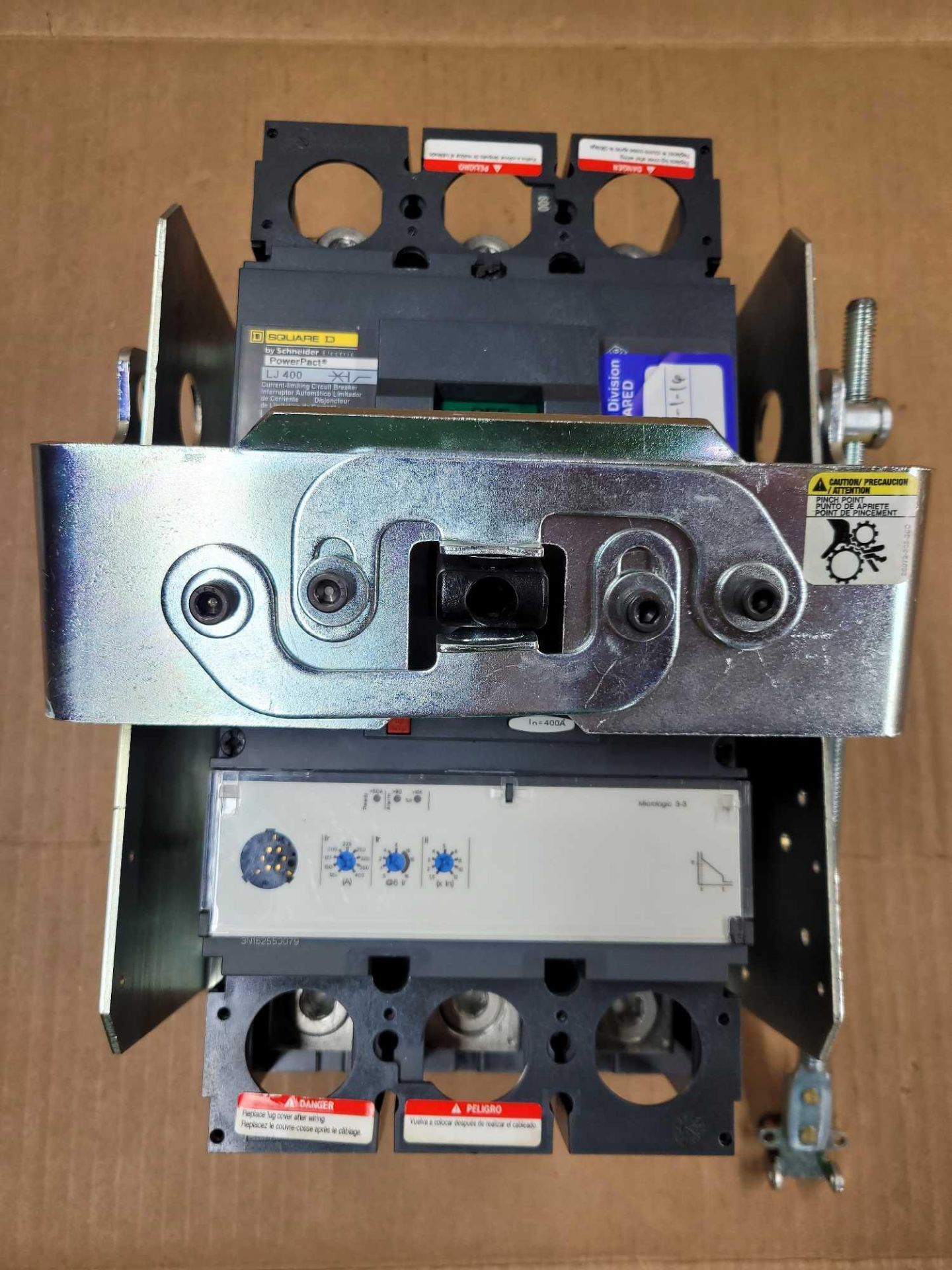 SQUARE D LJL36400U31XLY with SQUARE D 9422RS1 / 400 Amp Molded Case Circuit Breaker with Series B Op - Image 2 of 7