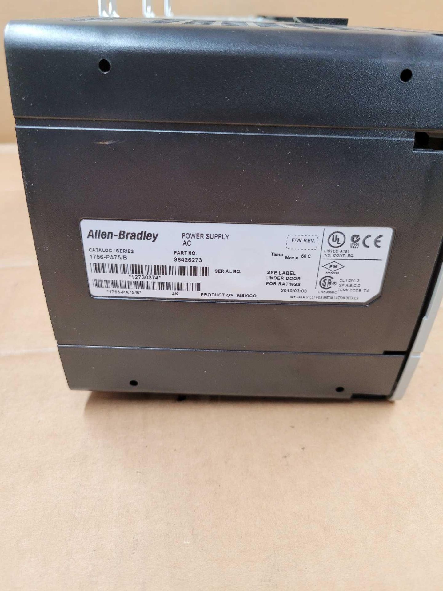 ALLEN BRADLEY 1756-PA75/B with 1756-A10  /  Series B Power Supply with Series B 10 Slot Chassis  / - Image 11 of 12