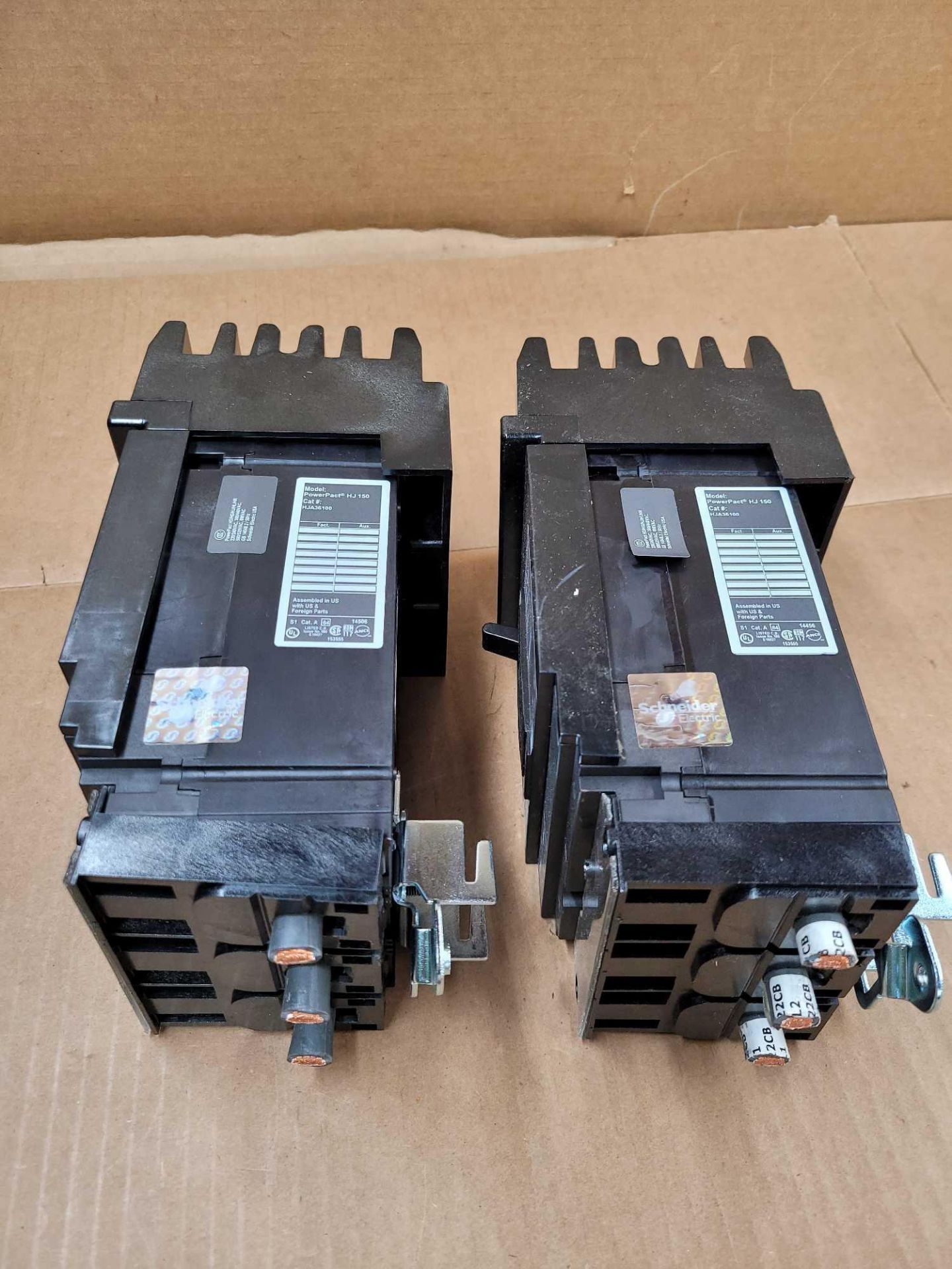 LOT OF 2 SQUARE D HJA36100 / 100 Amp Molded Case Circuit Breaker  /  Lot Weight: 9.4 lbs - Image 3 of 6