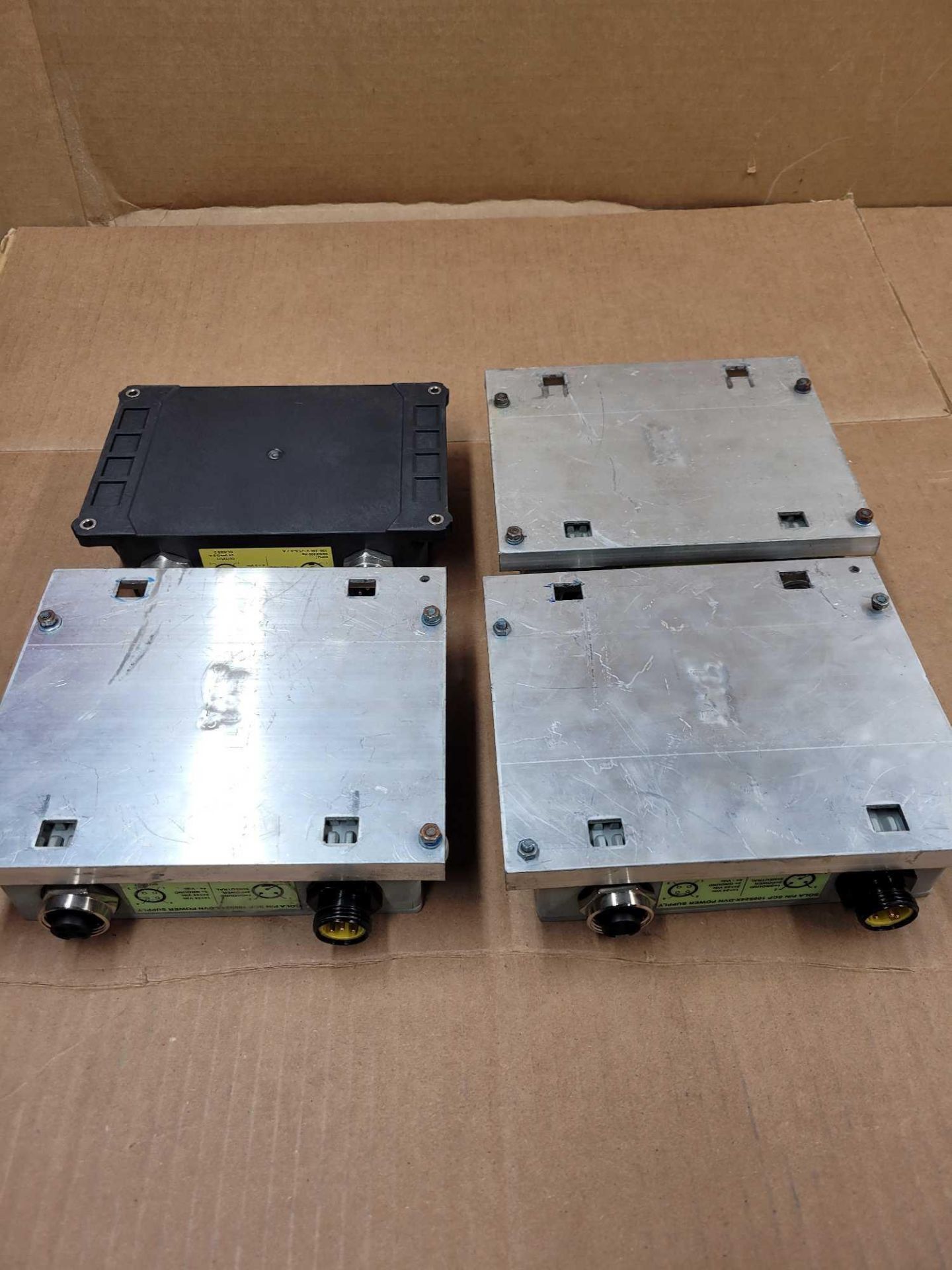 LOT OF 4 ASSORTED SOLA / (2) SCP 100S24X-DVN | Power Supply  /  (1) SCP 100S24X-CP | Power Supply  / - Image 14 of 14