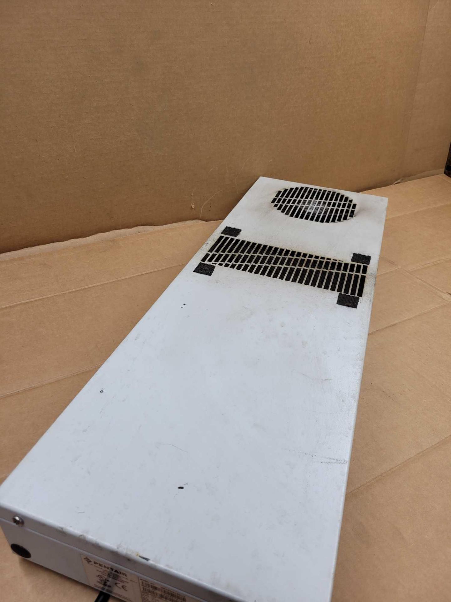 PENTAIR XR290816012 / Electronic Enclosure Heat Exchanger  /  Lot Weight: 19.8 lbs