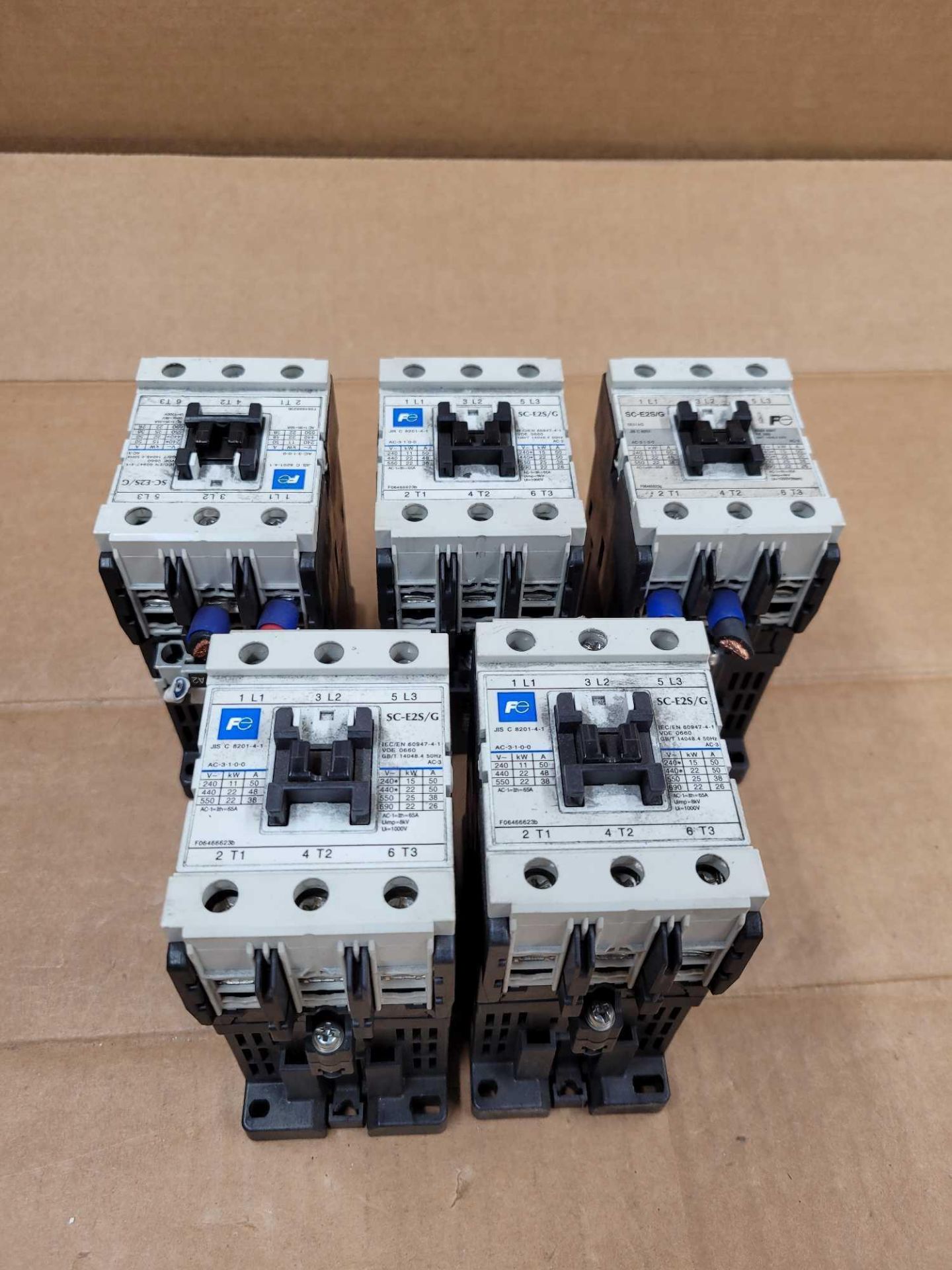 LOT OF 5 FUJI ELECTRIC SC-E2S/G  /  Contactor  /  Lot Weight: 9.2 lbs