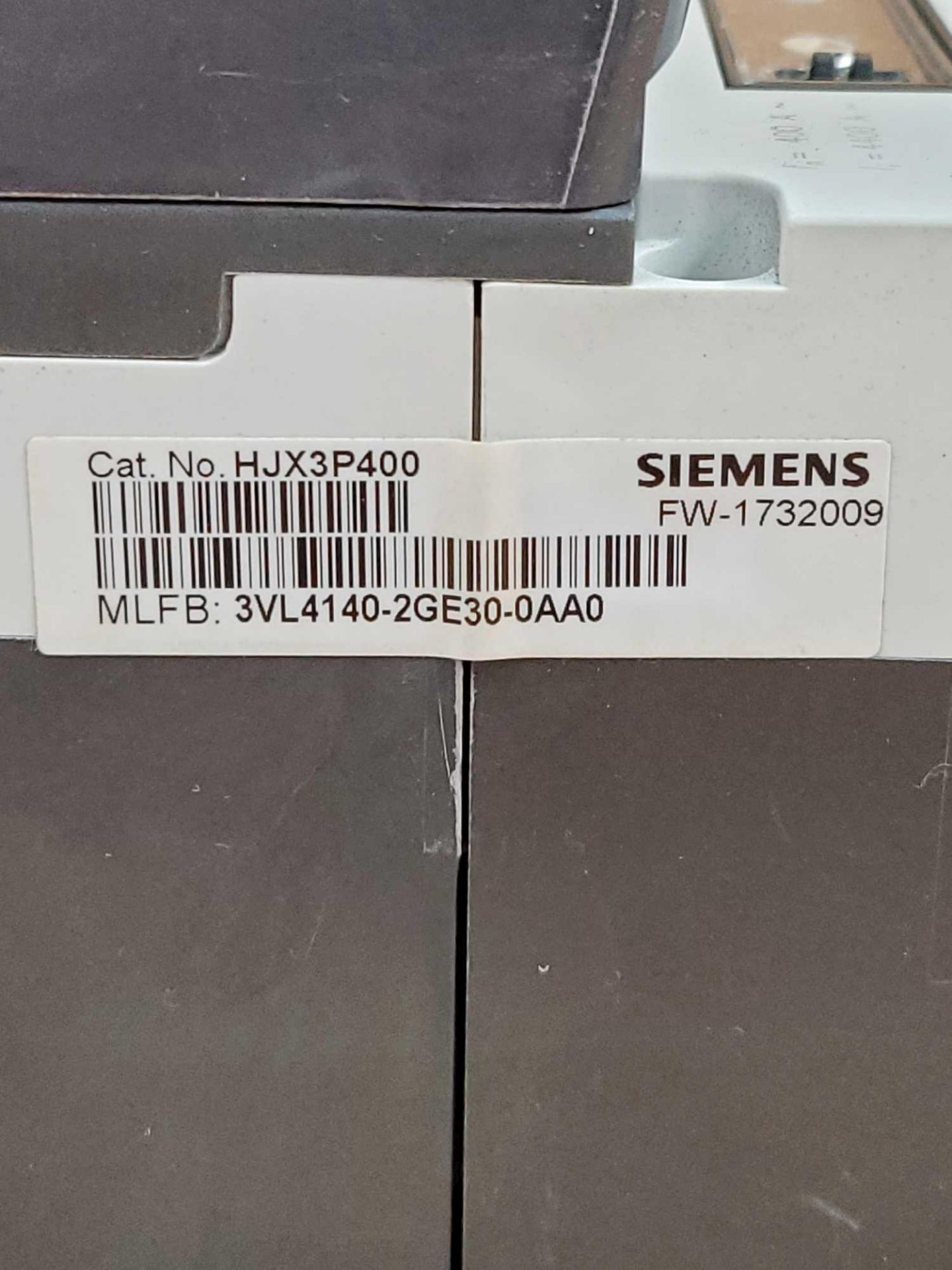 SIEMENS HJX3P400 with 3VL9400-3HE01 / 400 Amp Circuit Breaker with Rotary Operating Mechanism  /  Lo - Image 4 of 7