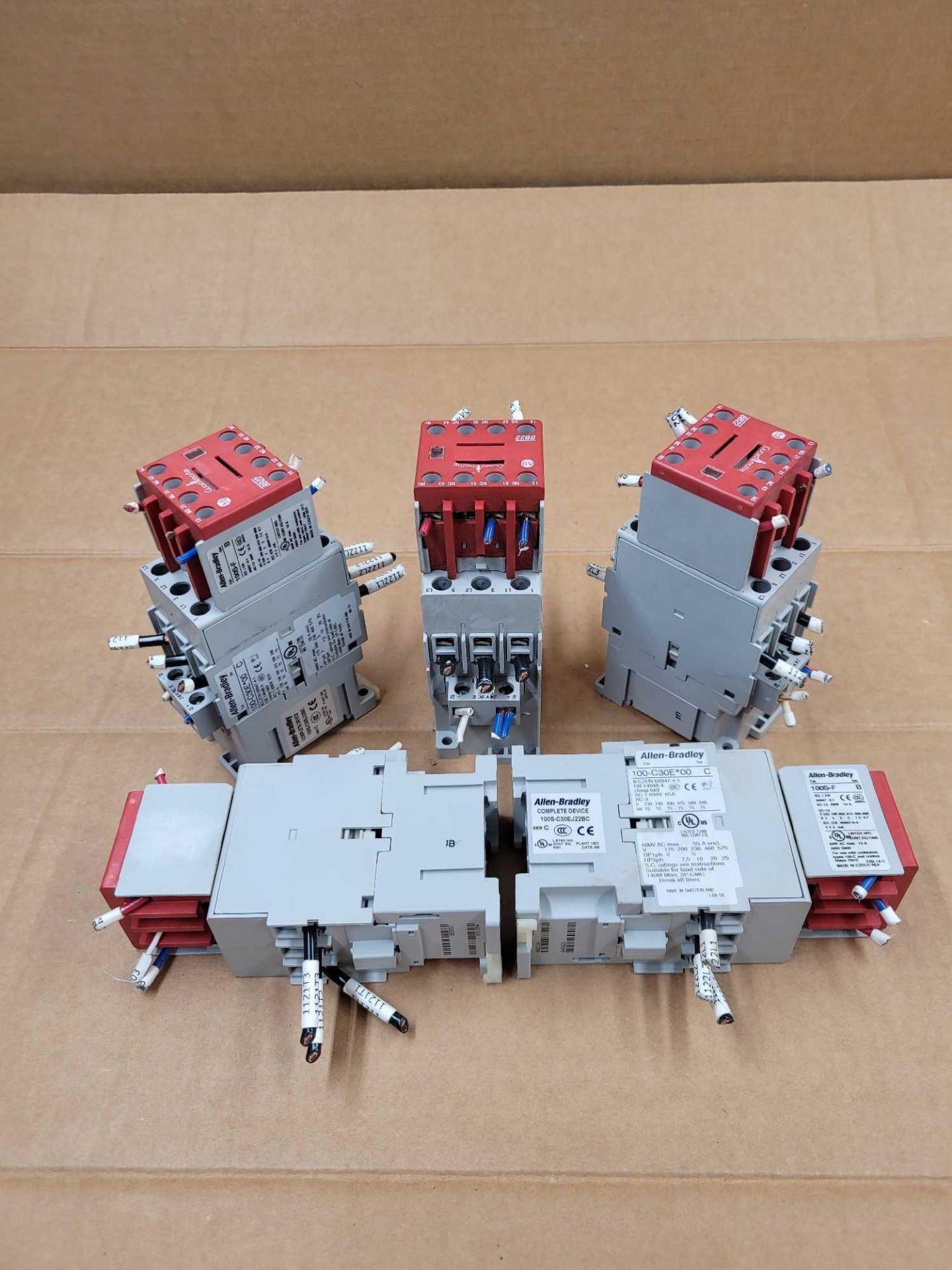 LOT OF 5 ALLEN BRADLEY 100S-C30EJ22BC  /  Guardmaster Safety Contactor  /  Lot Weight: 6.2 lbs - Image 8 of 8