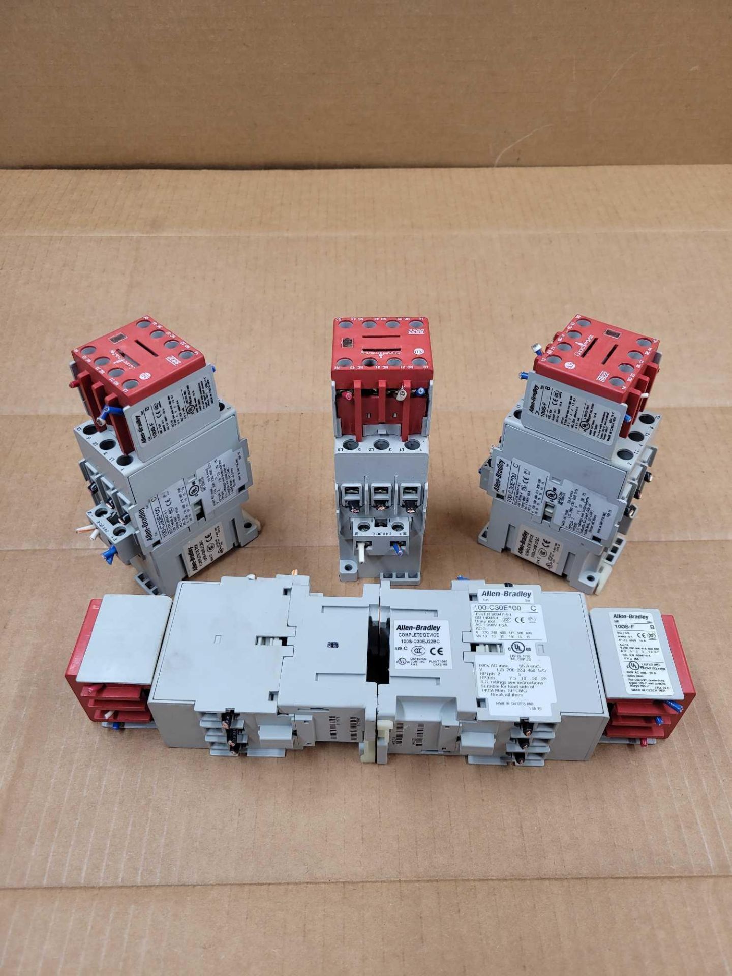 LOT OF 5 ALLEN BRADLEY 100S-C30EJ22BC / Guardmaster Safety Contactor  /  Lot Weight: 6.0 lbs - Image 9 of 9