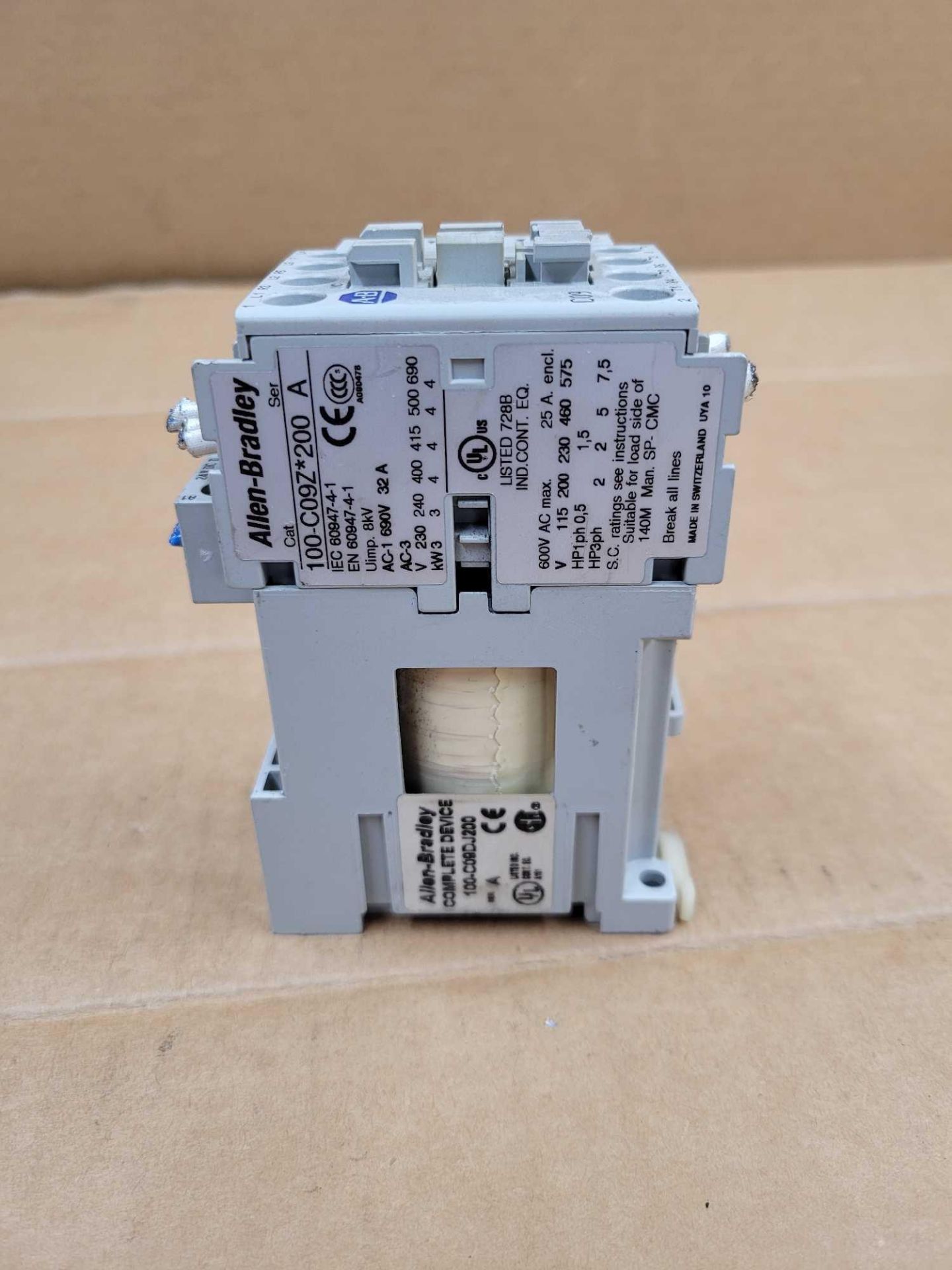 LOT OF 5 ASSORTED ALLEN BRADLEY / (3) 100-C09DJ200 | Series A Contactor  /  (2) 100-C09E*10 | Series - Image 11 of 22