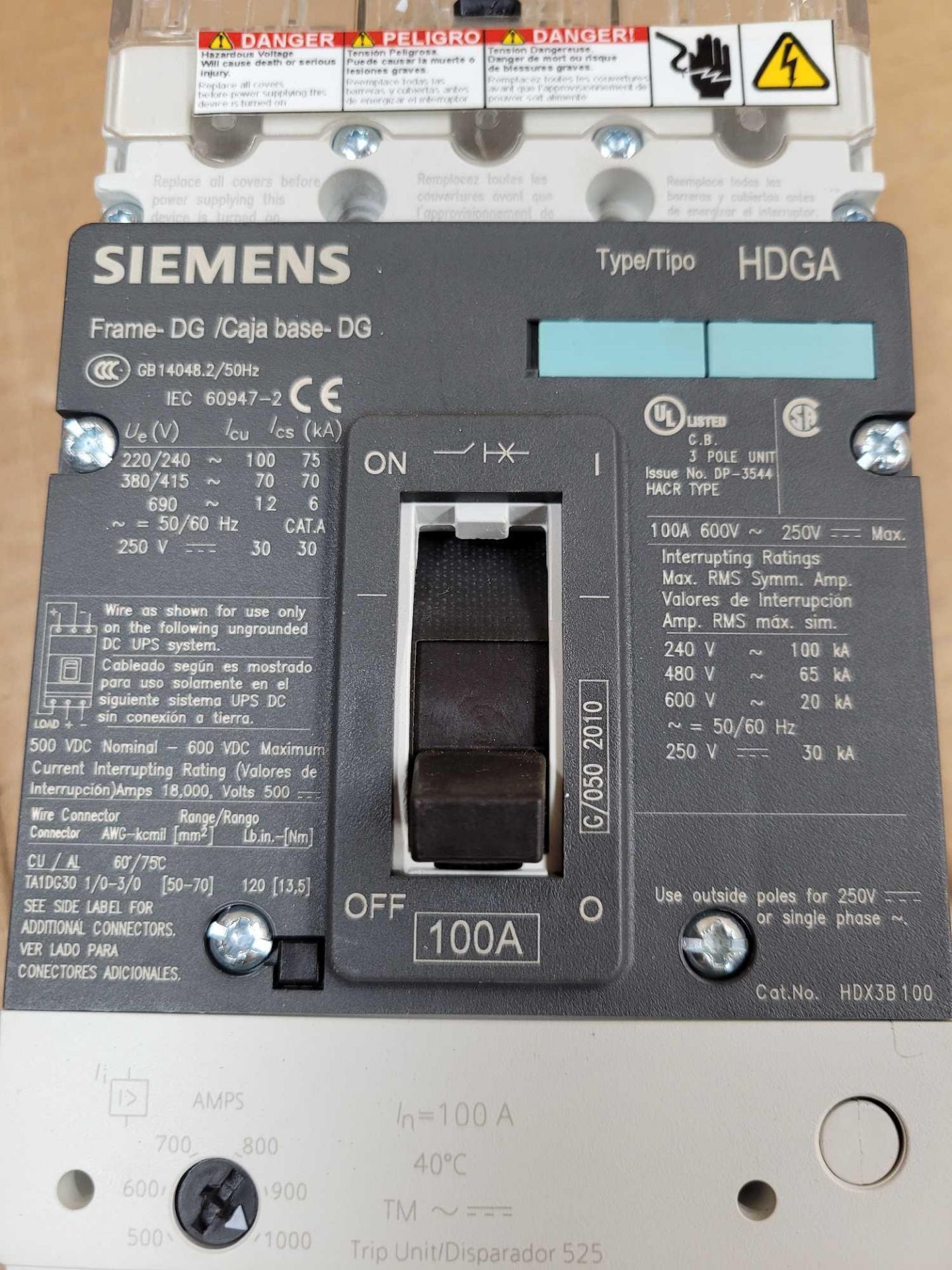 LOT OF 4 SIEMENS HDX3B100 / 100 Amp Circuit Breaker  /  Lot Weight: 18.6 lbs - Image 3 of 9