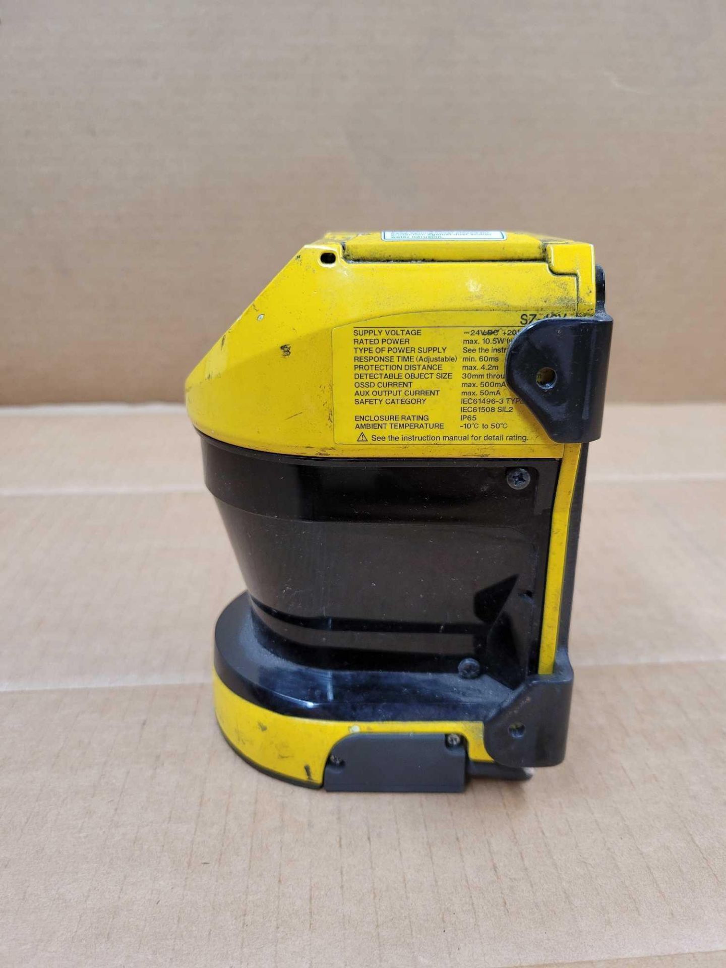 KEYENCE SZ-16V / Safety Laser Scanner  /  Lot Weight: 4.0 lbs - Image 5 of 8