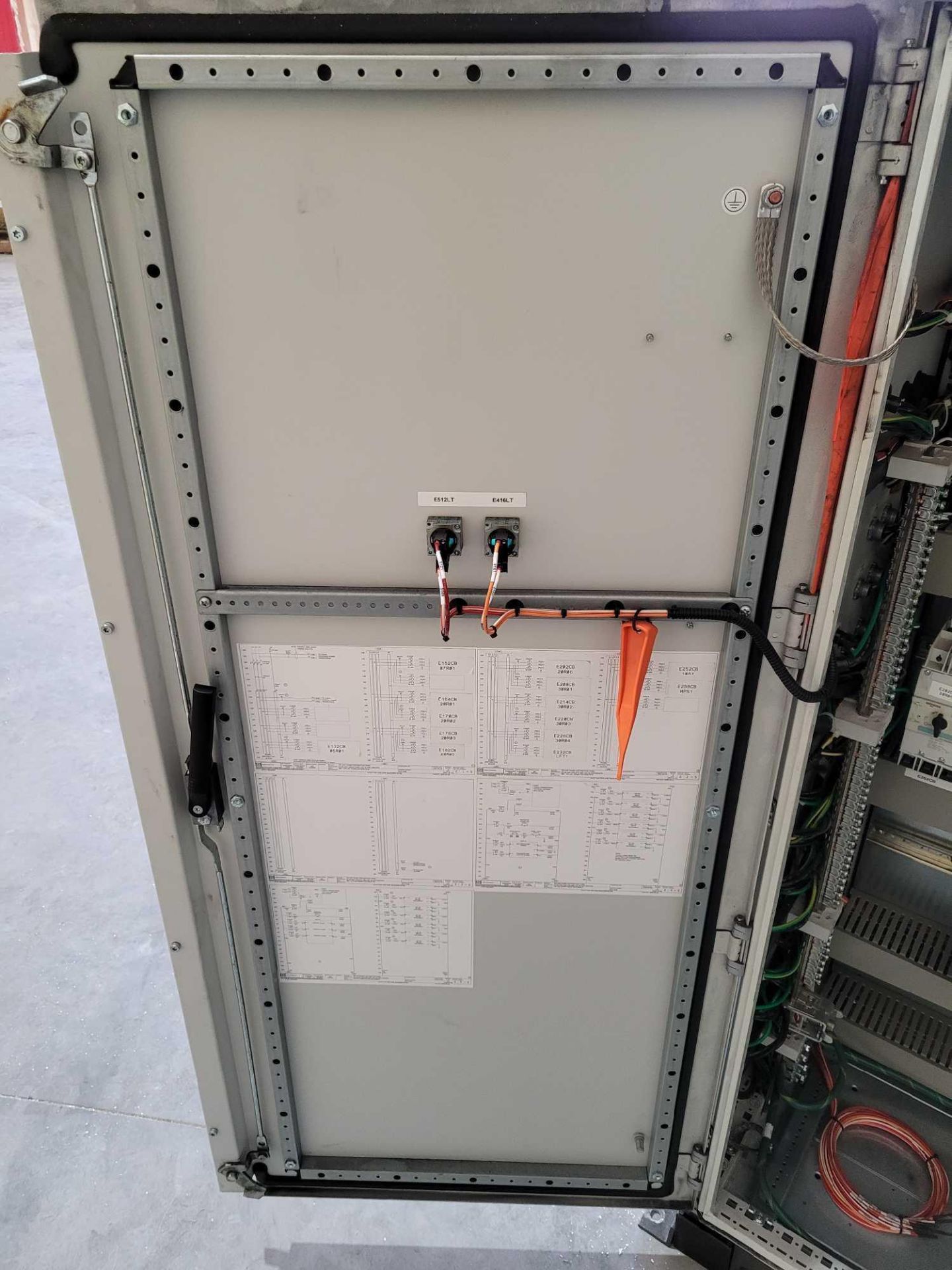 PDP ECS-4108 / 200 Amp Power Distribution Panel with (2) 60 Amp Siemens Circuit Breakers and (17) 30 - Image 12 of 15