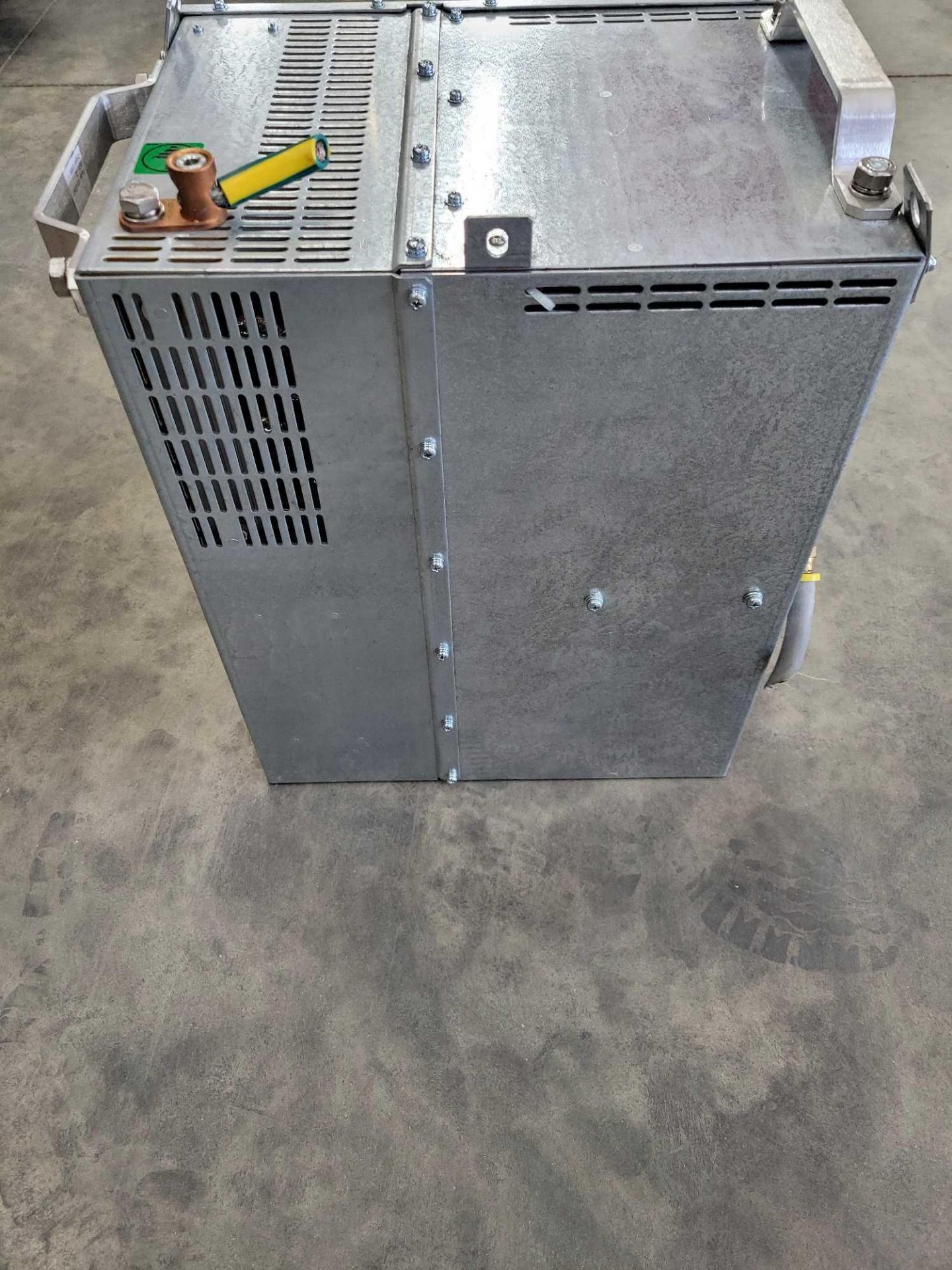 WTC 902-1200VR / Gen 6 MFDC Inverter  /  Lot Weight: 105 lbs - Image 4 of 5