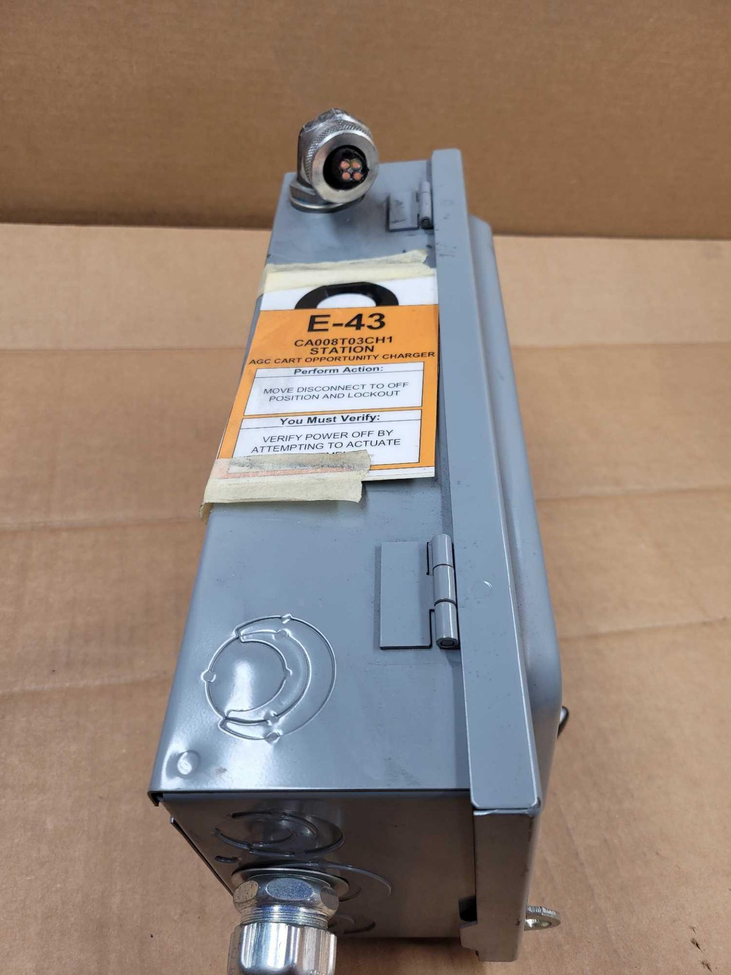 SQUARE D CH361 / Heavy Duty Safety Switch  /  Lot Weight: 9.0 lbs - Image 5 of 9