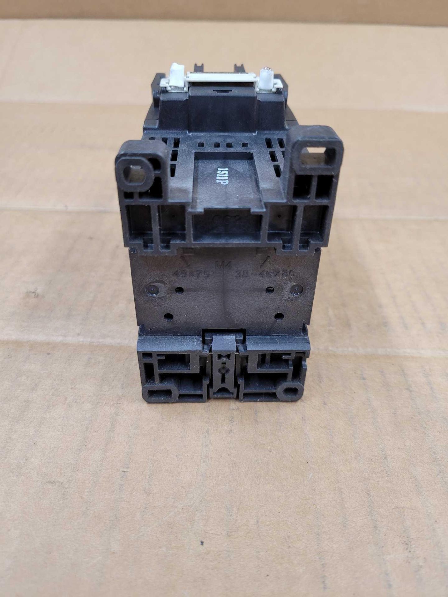 LOT OF 4 FUJI ELECTRIC SC-E2S/G  /  Contactor  /  Lot Weight: 7.2 lbs - Image 7 of 9