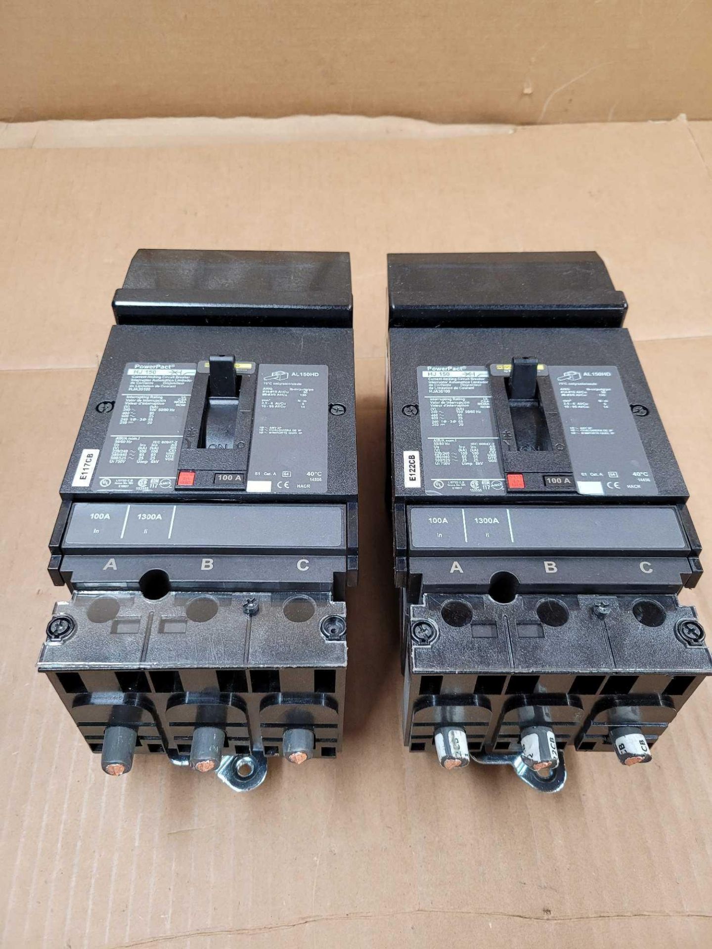LOT OF 2 SQUARE D HJA36100 / 100 Amp Molded Case Circuit Breaker  /  Lot Weight: 9.4 lbs