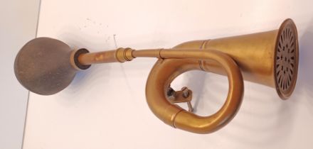 BRASS KLAXON WITH BRACKET AND FILTER CAR HORN