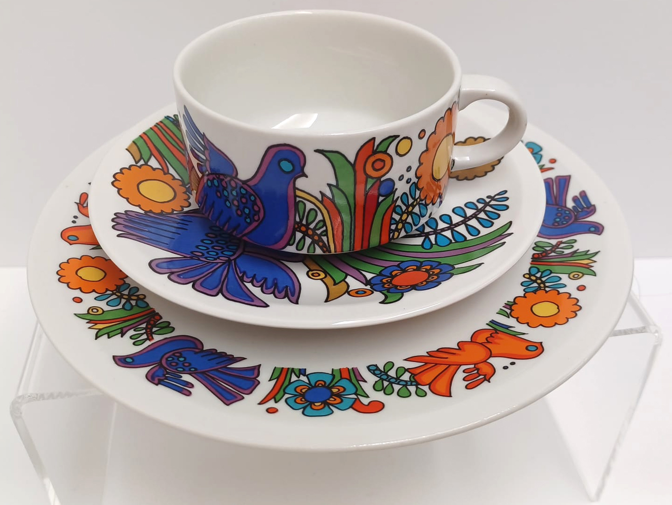 VILLEROY AND BOCH "ACAPULCO" BREAKFAST SET INC. COFFEE POT, 6 PLATES 8", 6 CUPS, 7 SAUCERS, ETC. - Image 5 of 7